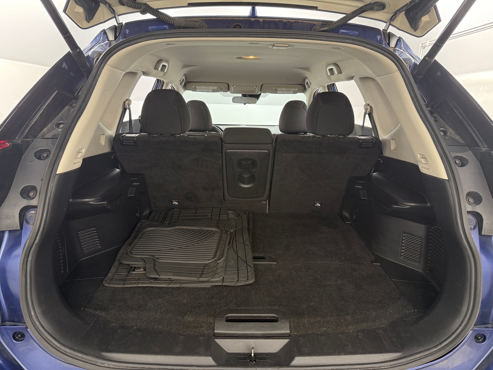 Thumbnail: 2019 Nissan Rogue - 7