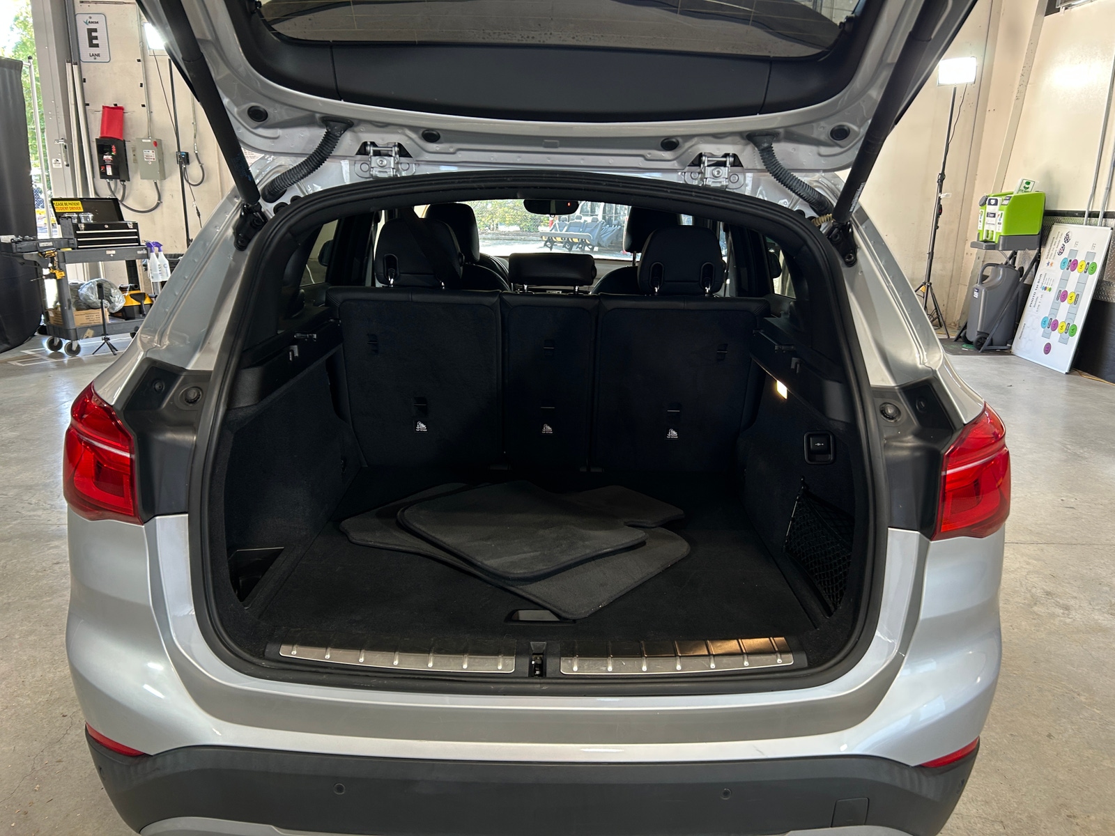 Thumbnail: 2018 BMW X1 - 6