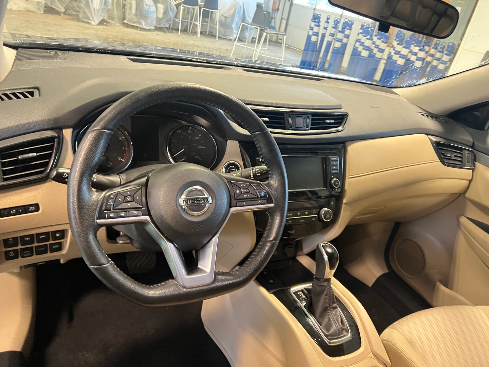 Thumbnail: 2020 Nissan Rogue - 3