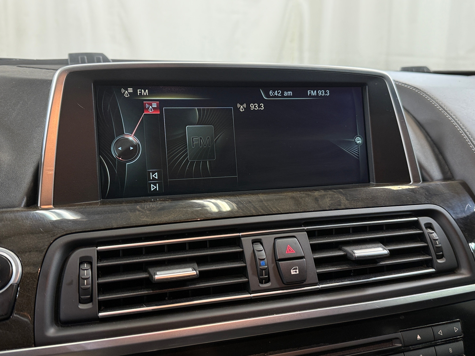 Thumbnail: 2015 BMW 6 Series - 2