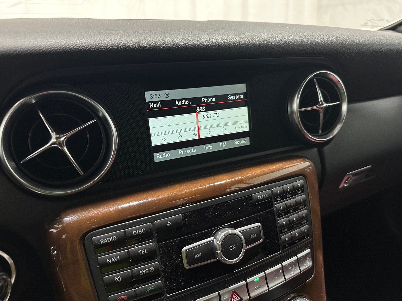 Thumbnail: 2014 Mercedes-Benz SLK - 3