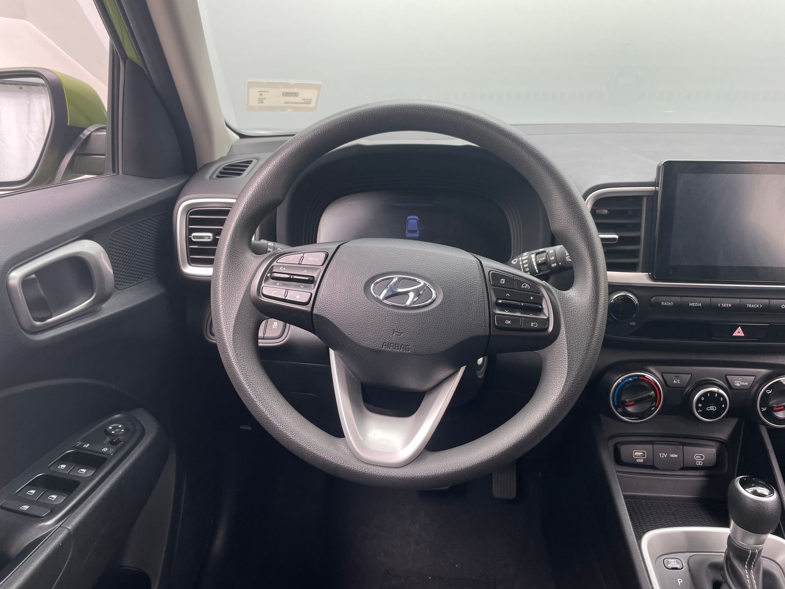 Thumbnail: 2024 Hyundai Venue - 5