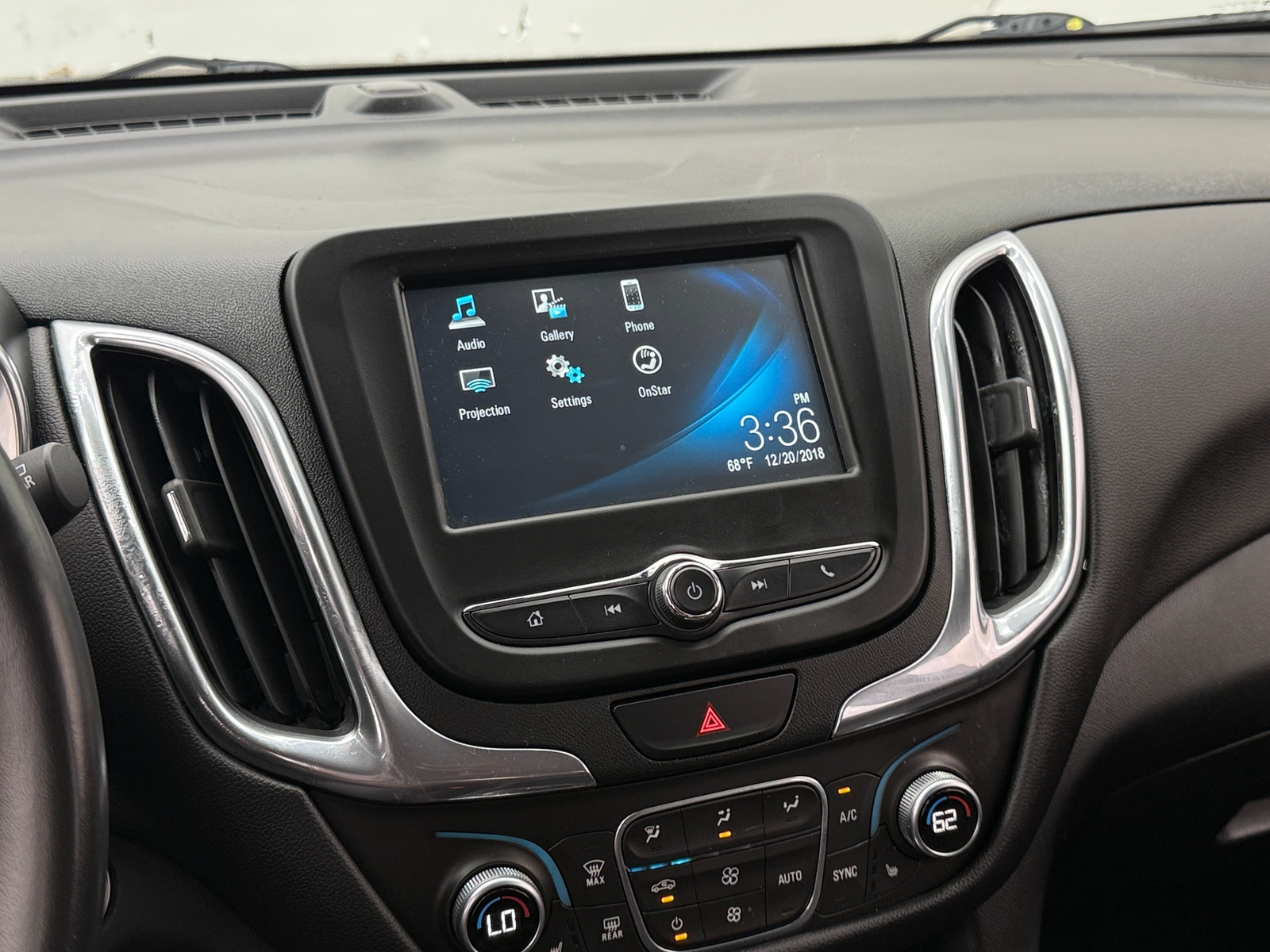 Thumbnail: 2018 Chevrolet Equinox - 4