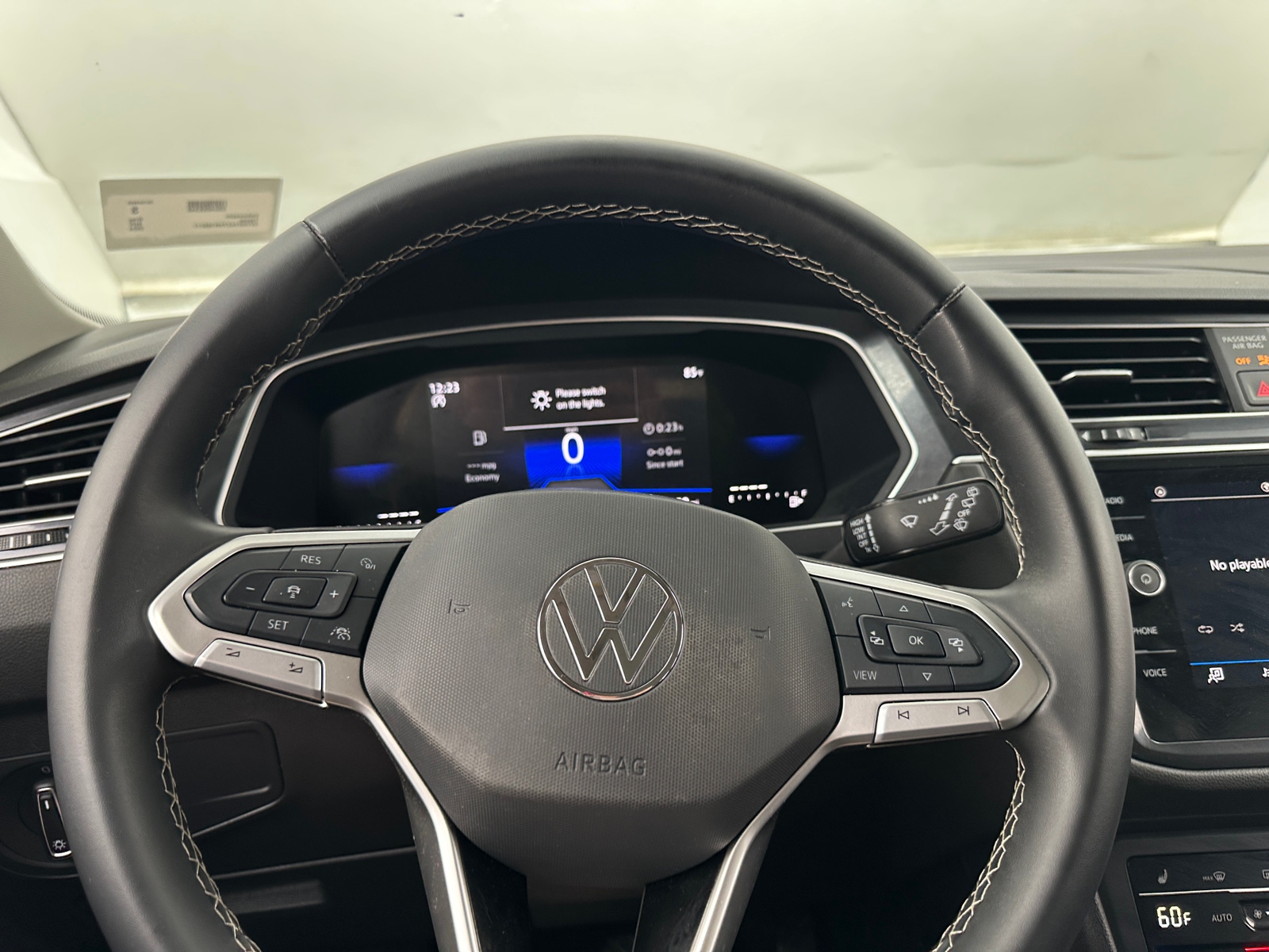 Thumbnail: 2024 Volkswagen Tiguan - 4