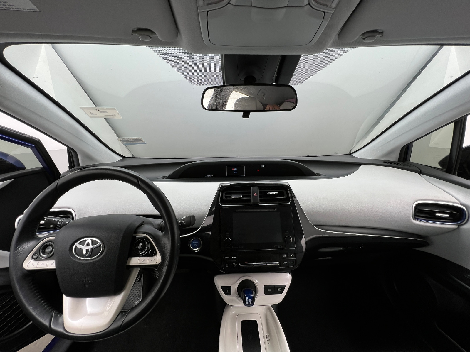 Thumbnail: 2016 Toyota Prius - 3