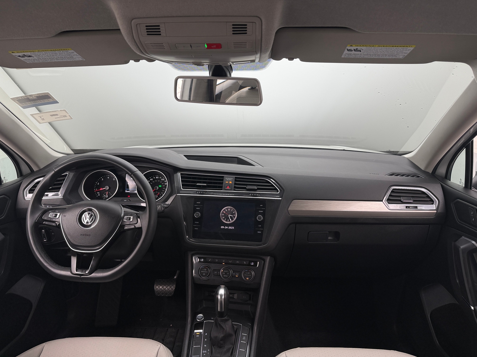 Thumbnail: 2020 Volkswagen Tiguan - 3