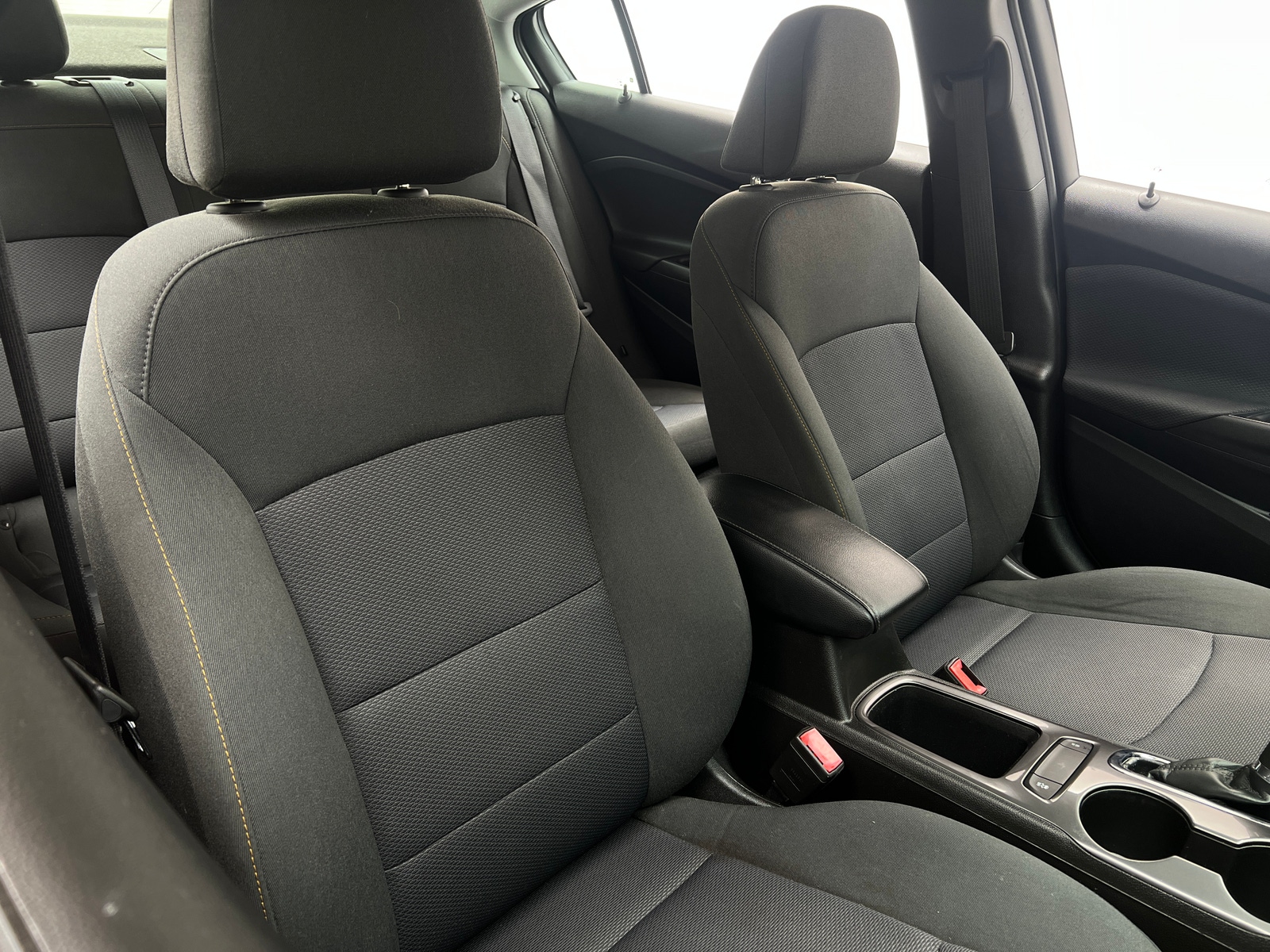 Thumbnail: 2019 Chevrolet Cruze - 2