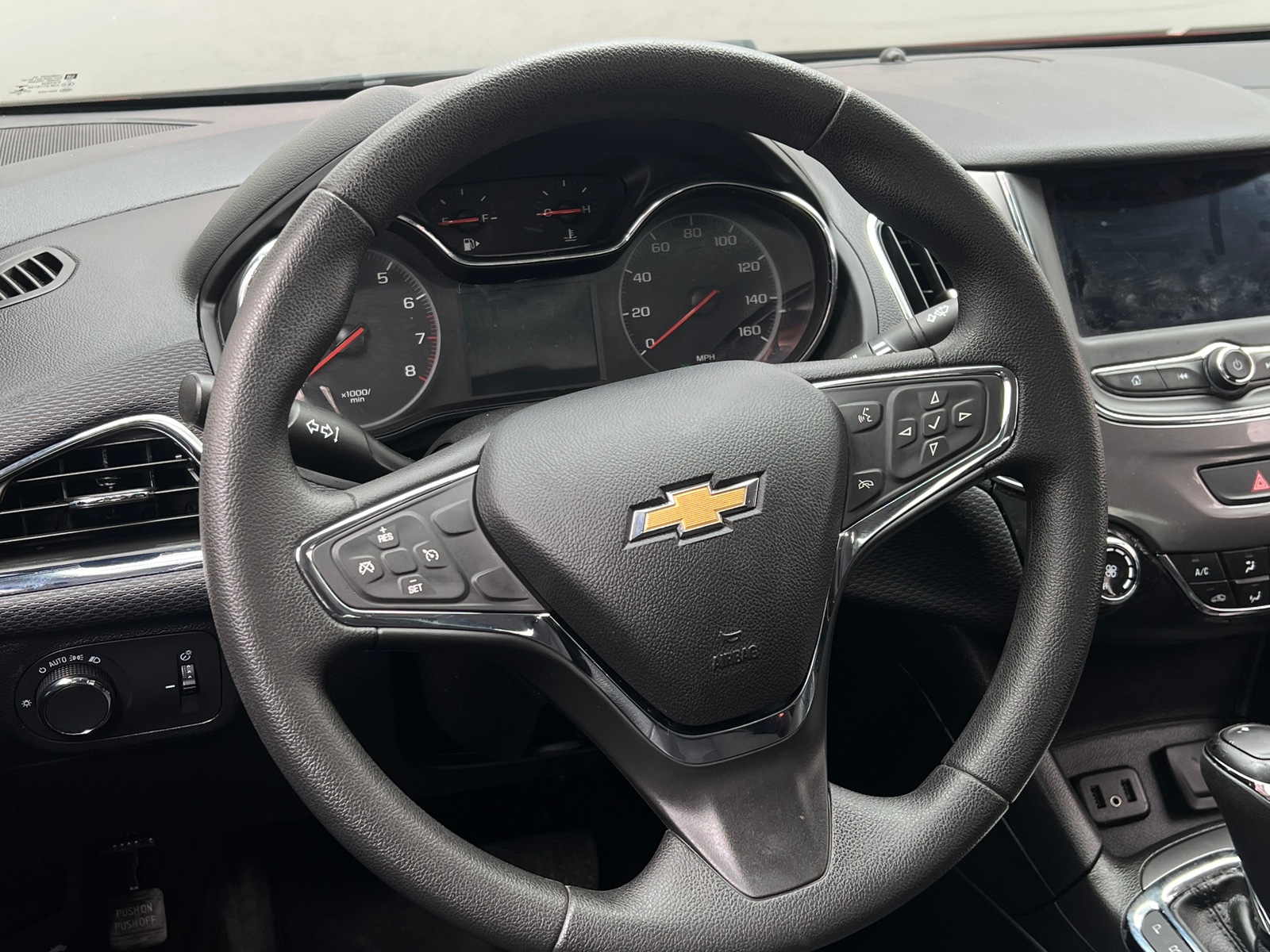 Thumbnail: 2019 Chevrolet Cruze - 5