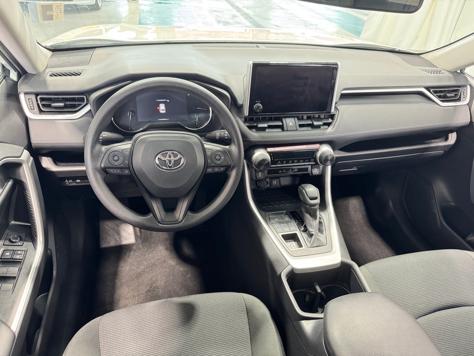 Thumbnail: 2025 Toyota RAV4 - 3
