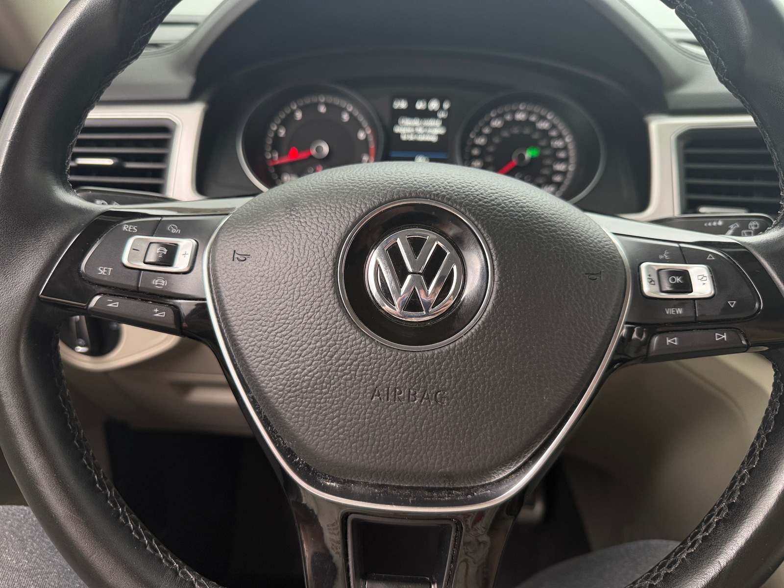 Thumbnail: 2019 Volkswagen Atlas - 4