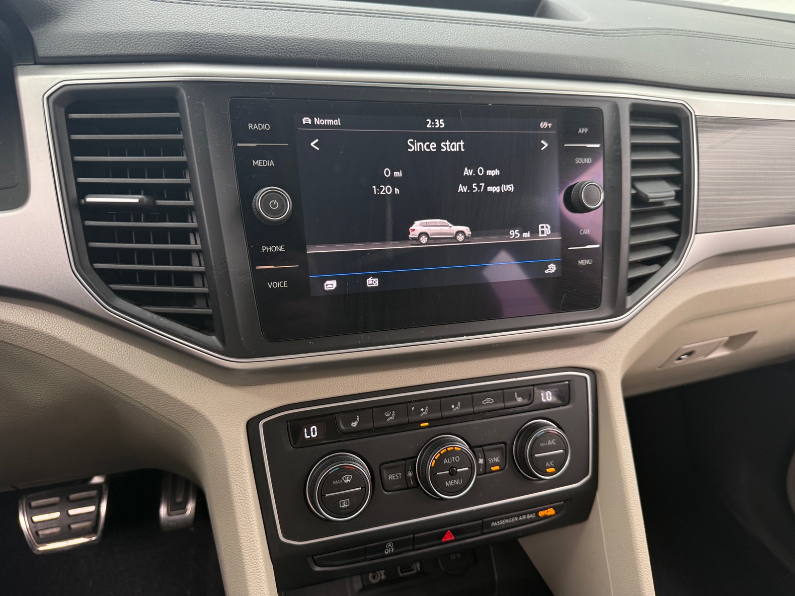 Thumbnail: 2019 Volkswagen Atlas - 3