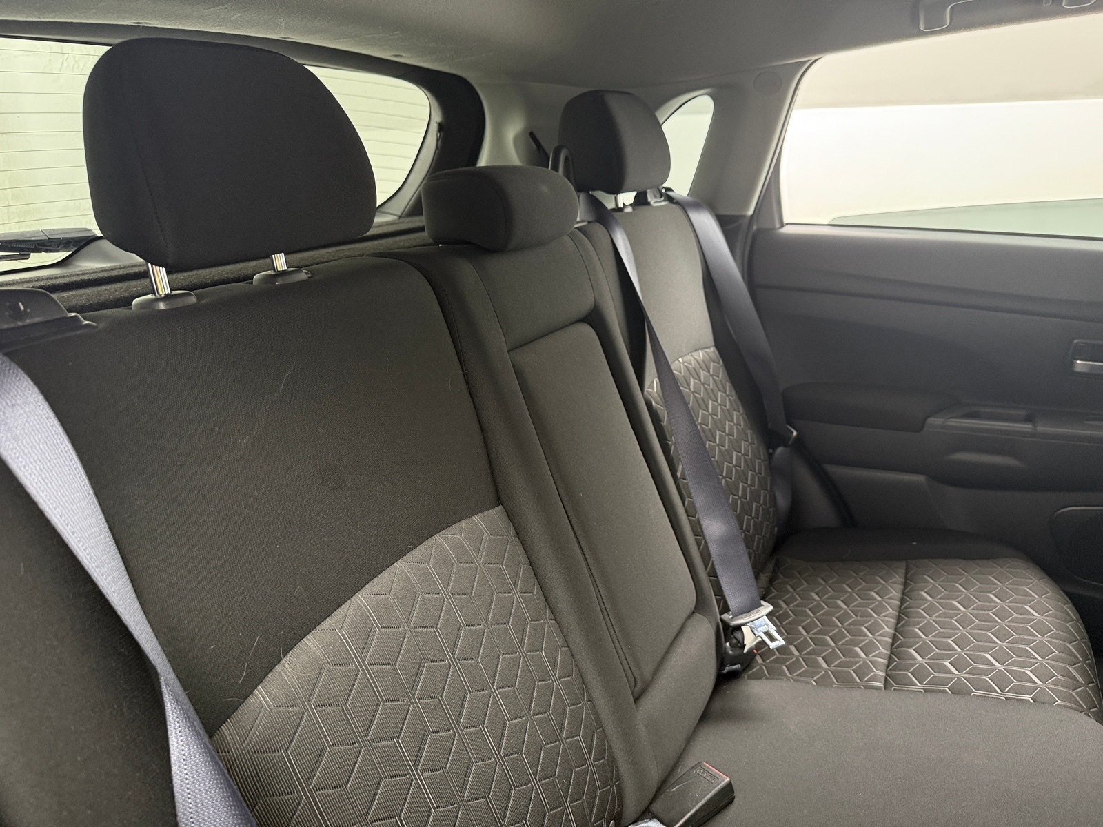 Thumbnail: 2022 Mitsubishi Outlander Sport - 6