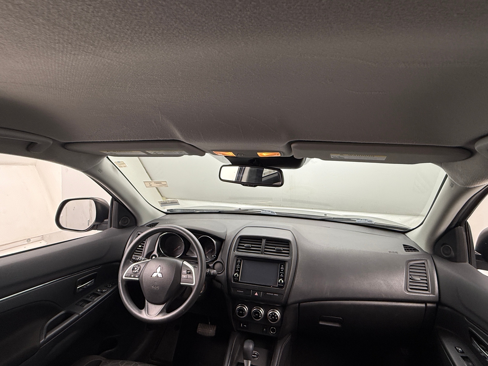 Thumbnail: 2022 Mitsubishi Outlander Sport - 3