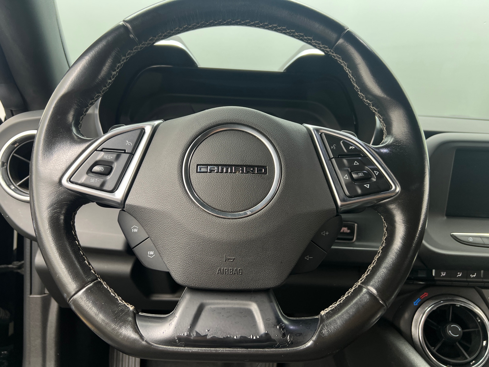 Thumbnail: 2018 Chevrolet Camaro - 5