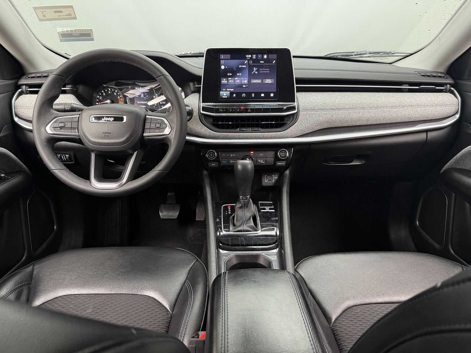 Thumbnail: 2022 Jeep Compass - 3