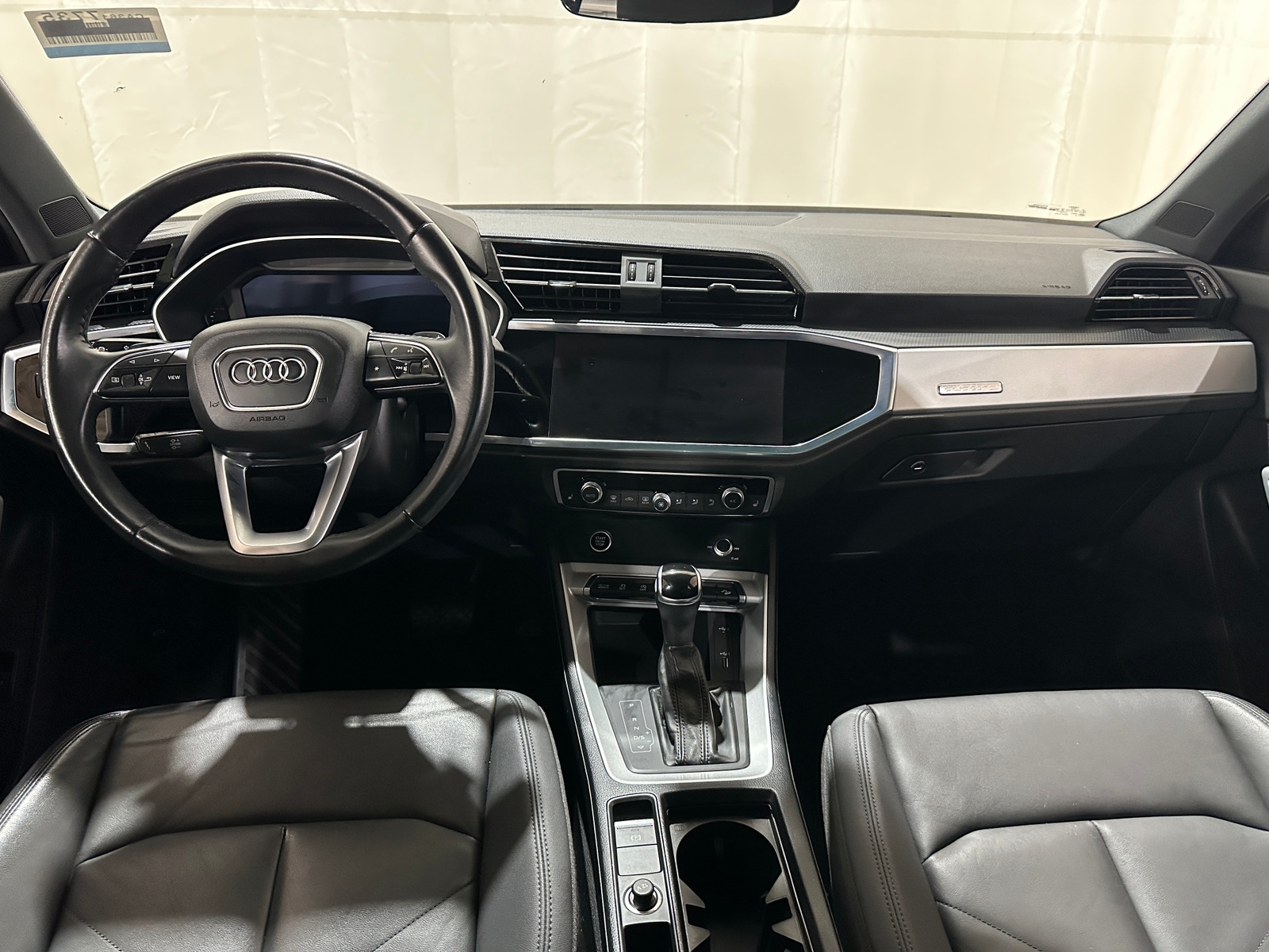Thumbnail: 2021 Audi Q3 - 2