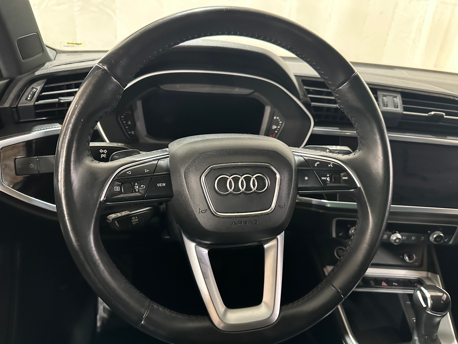Thumbnail: 2021 Audi Q3 - 4