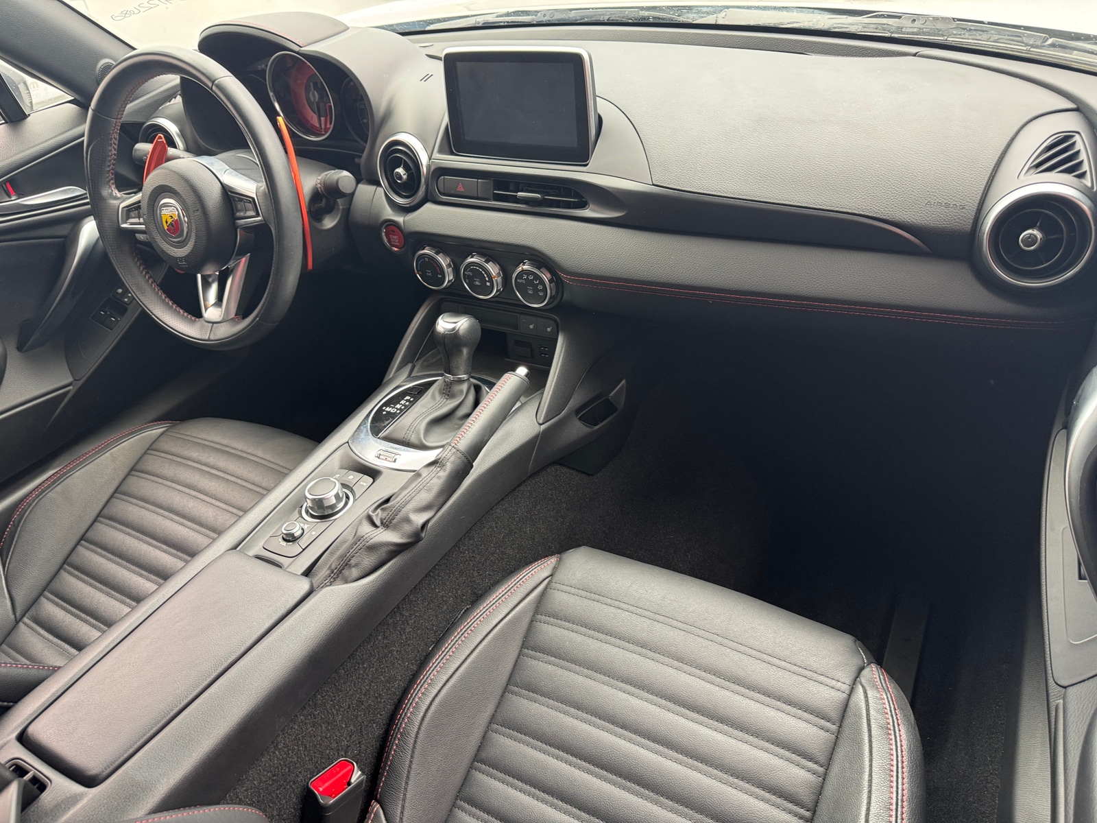 Thumbnail: 2018 Fiat 124 Spider - 2