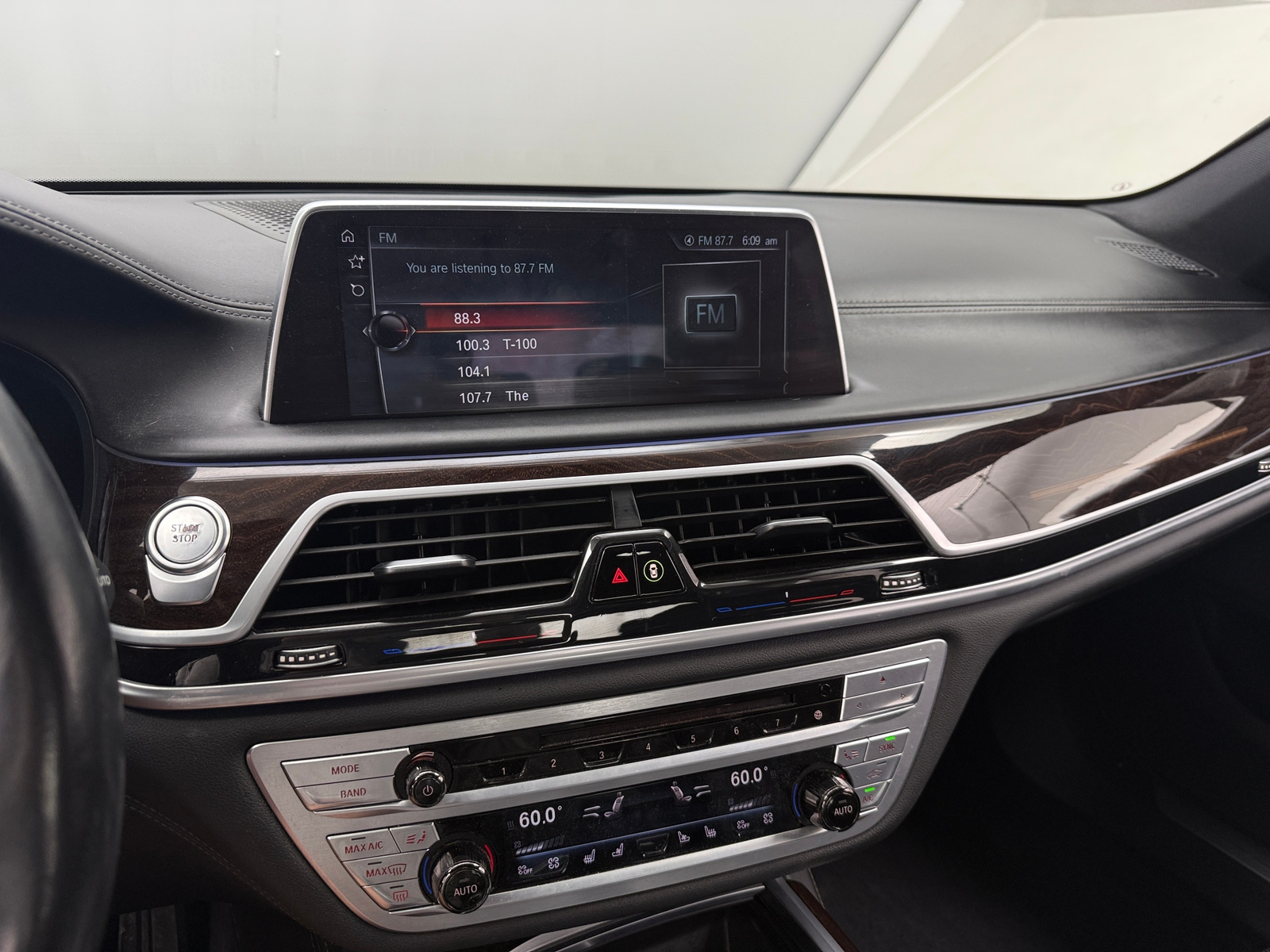 Thumbnail: 2017 BMW 7 Series - 3