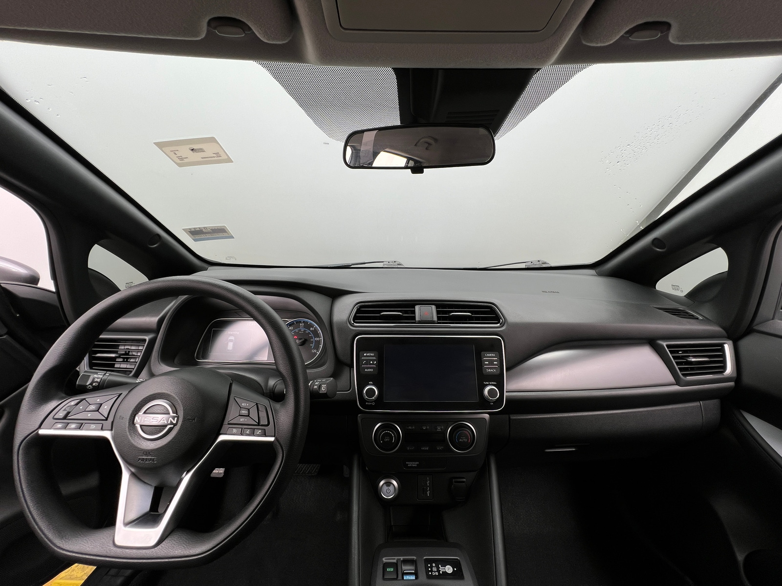 Thumbnail: 2023 Nissan Leaf - 3