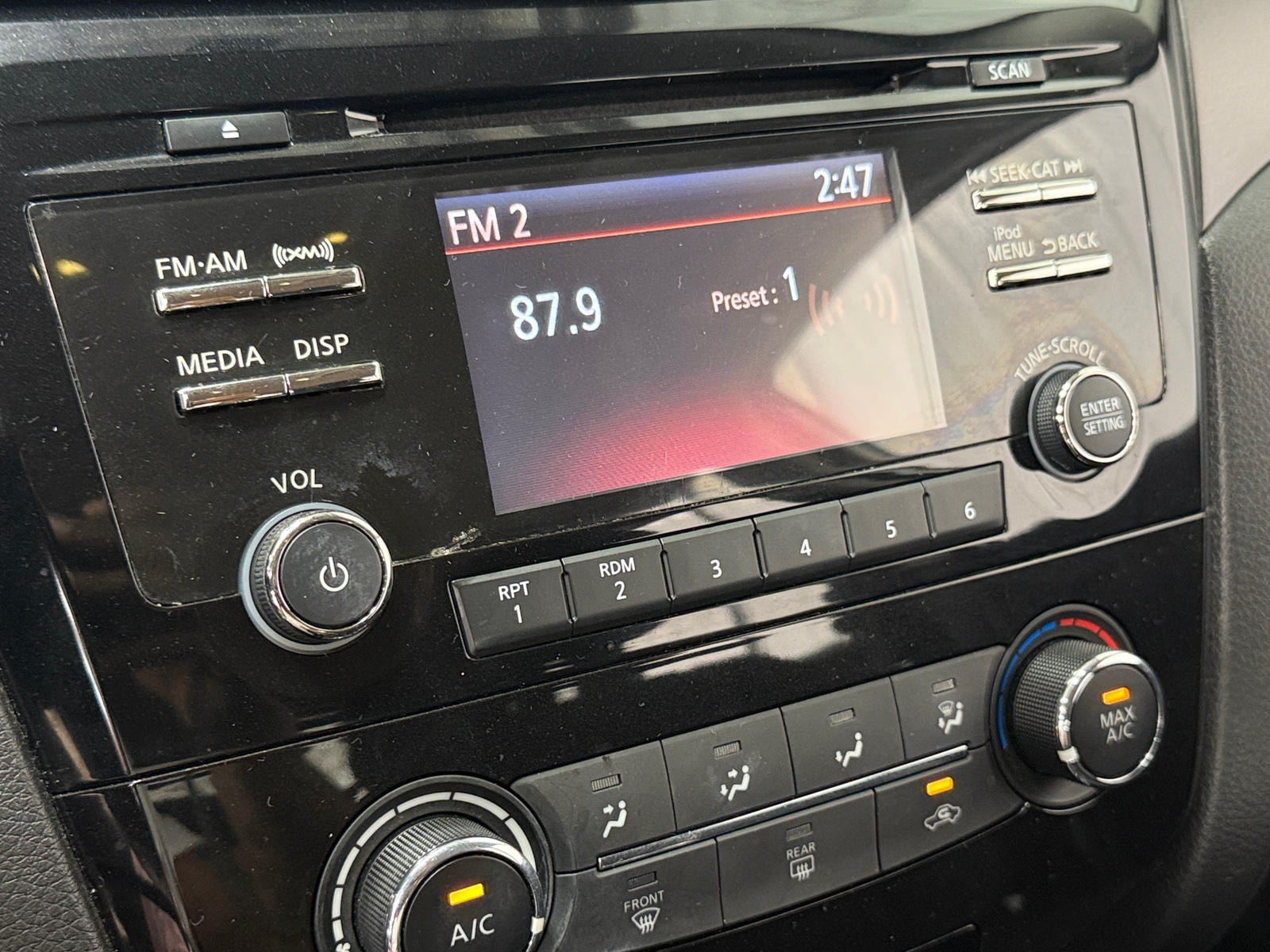 Thumbnail: 2018 Nissan Rogue Sport - 4