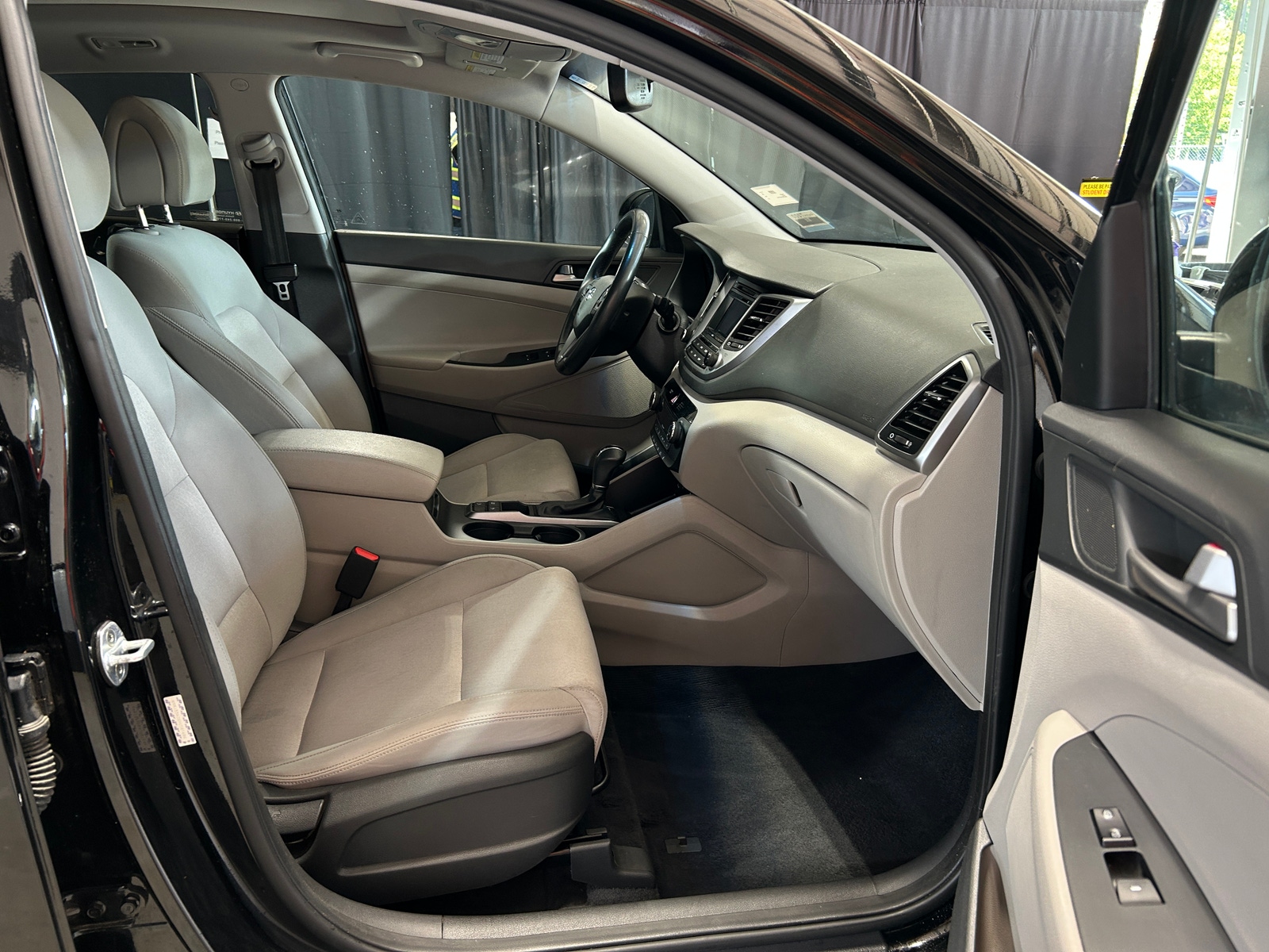 Thumbnail: 2017 Hyundai Tucson - 2