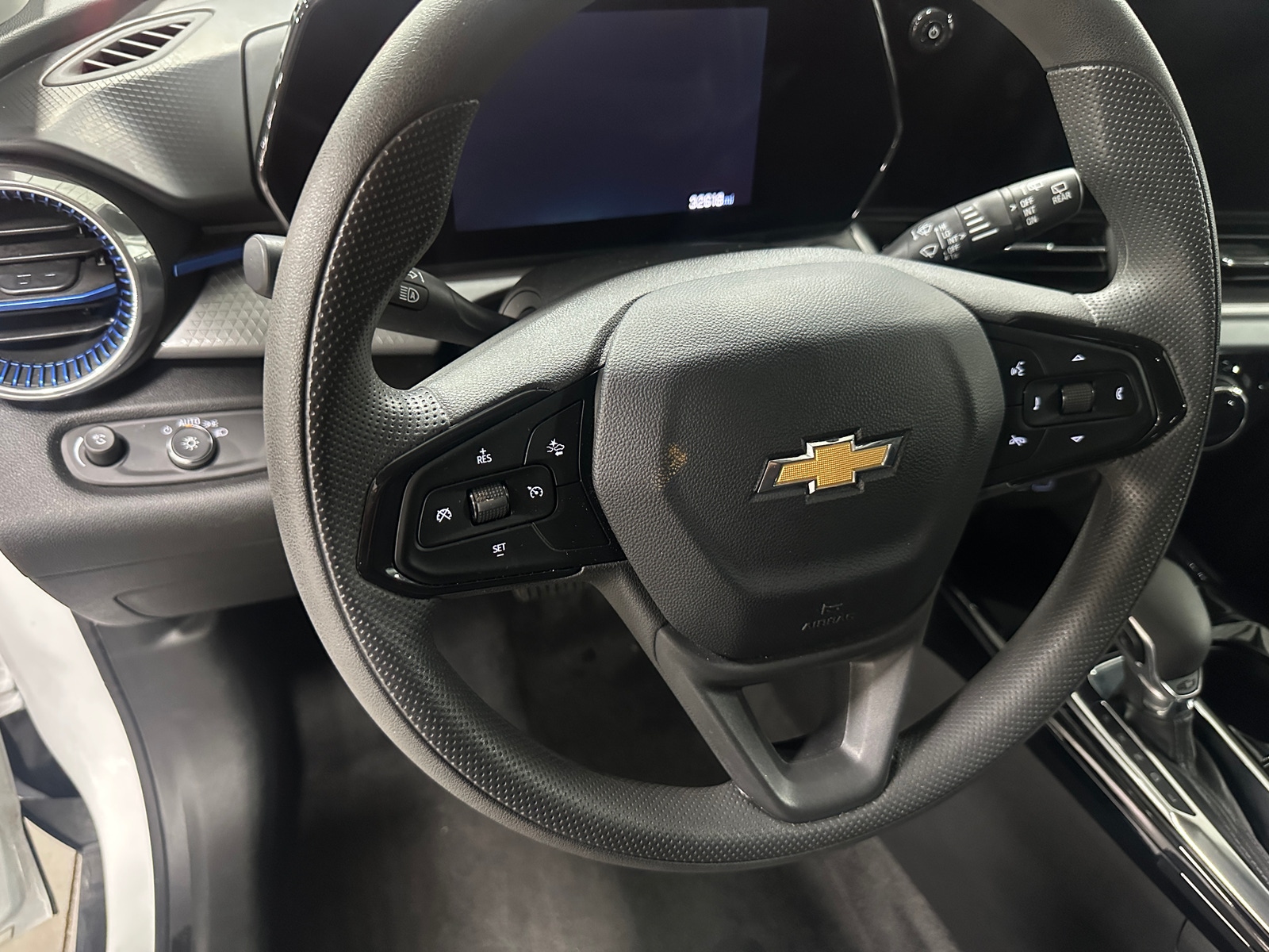 Thumbnail: 2024 Chevrolet Trax - 5