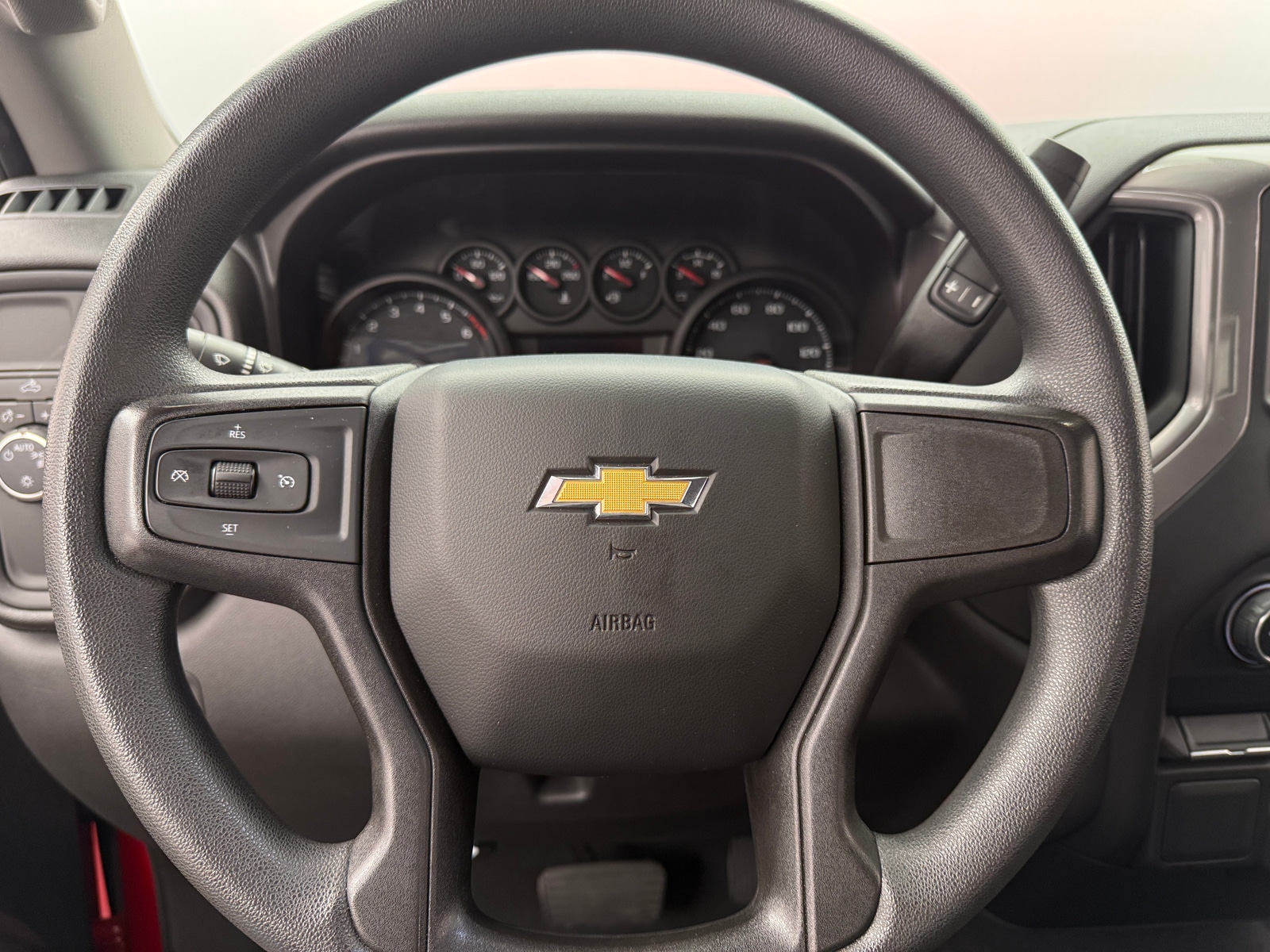 Thumbnail: 2021 Chevrolet Silverado 1500 - 5