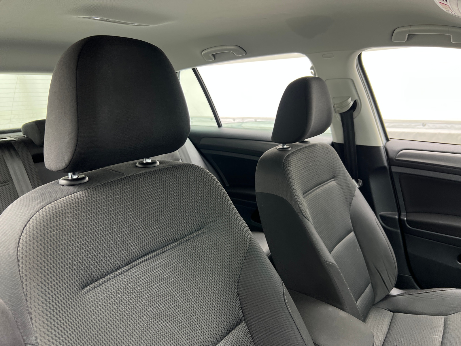 Thumbnail: 2019 Volkswagen e-Golf - 2