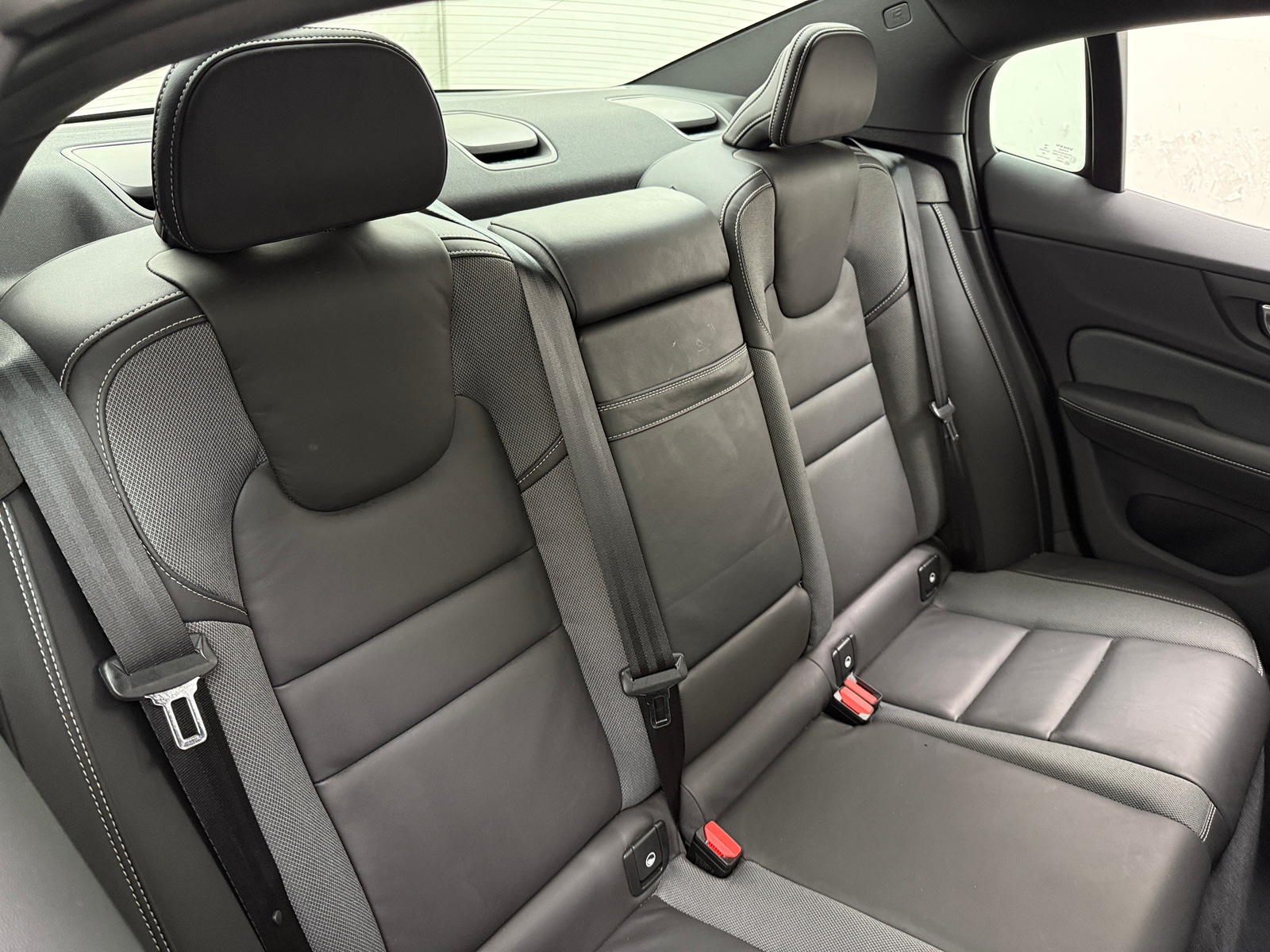 Thumbnail: 2019 Volvo S60 - 5