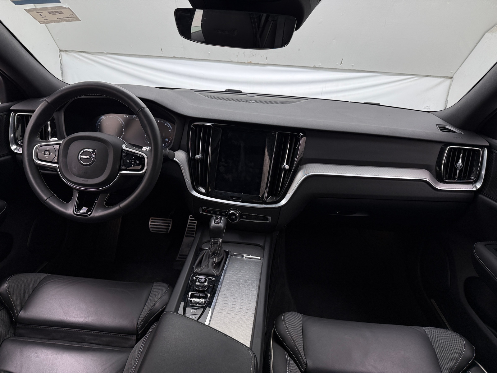 Thumbnail: 2019 Volvo S60 - 2