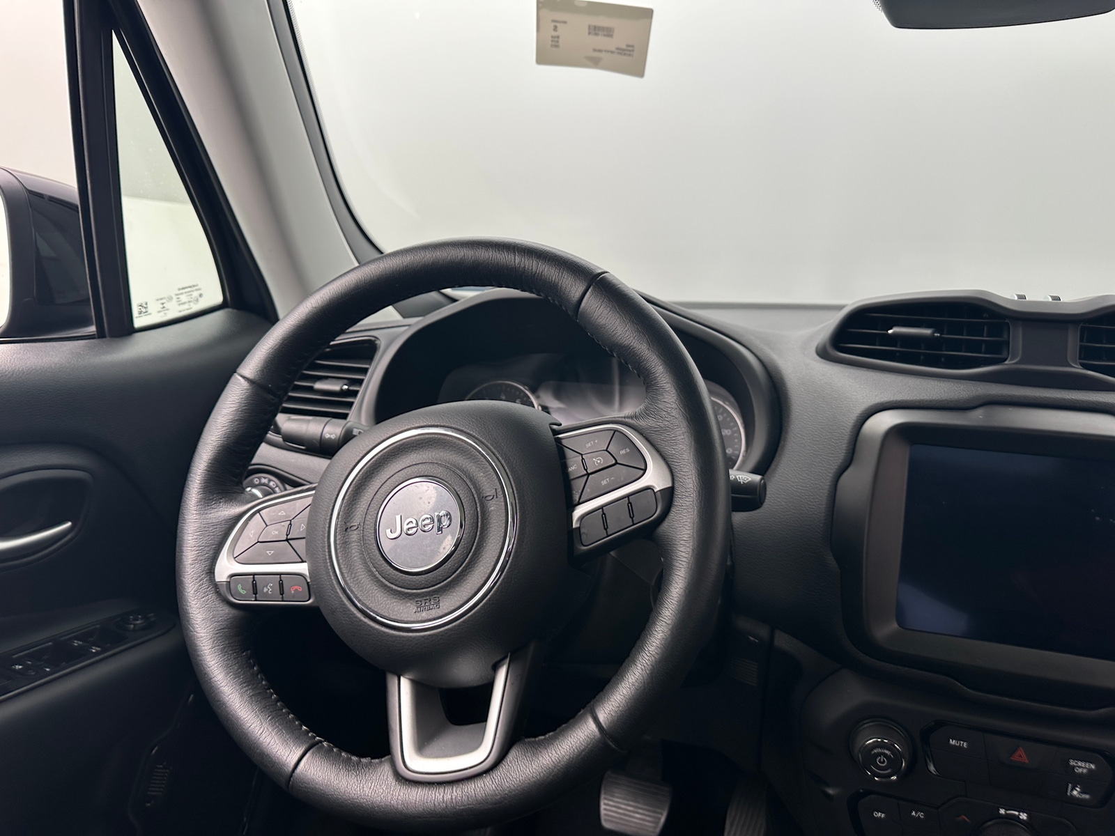 Thumbnail: 2023 Jeep Renegade - 5