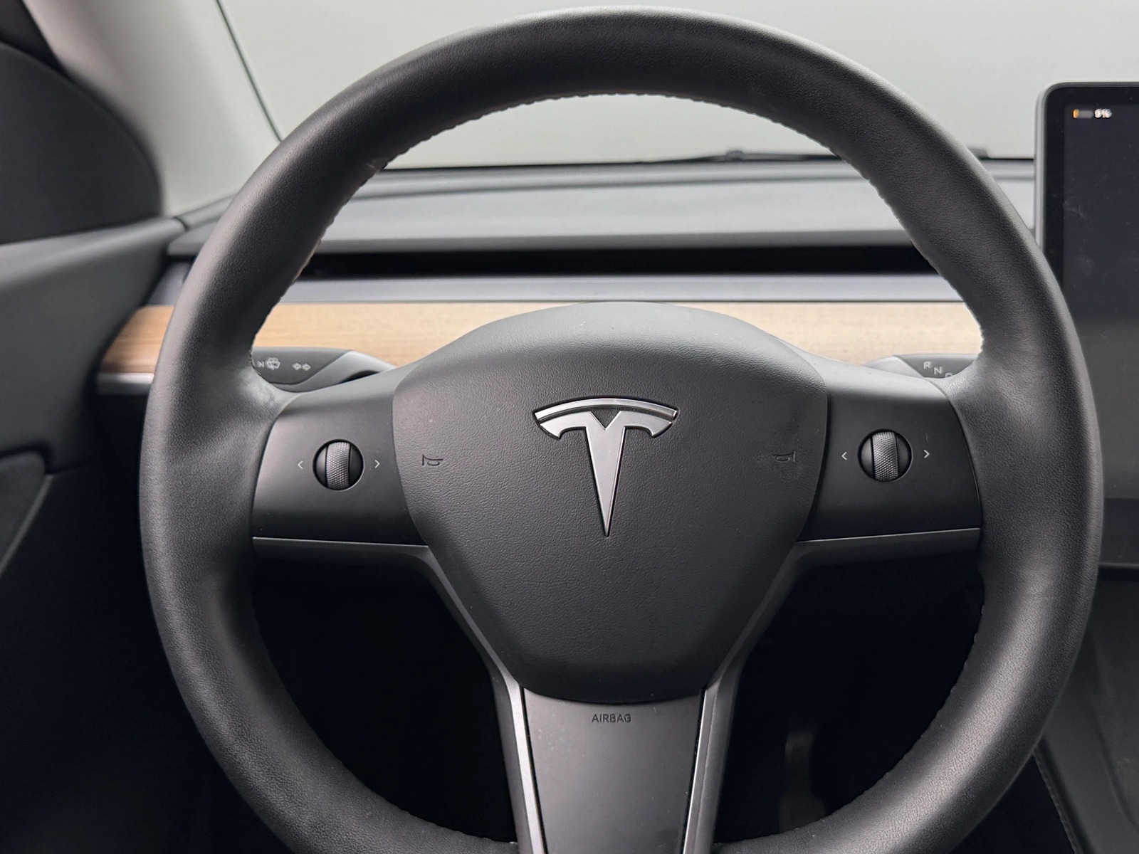Thumbnail: 2022 Tesla Model Y - 4