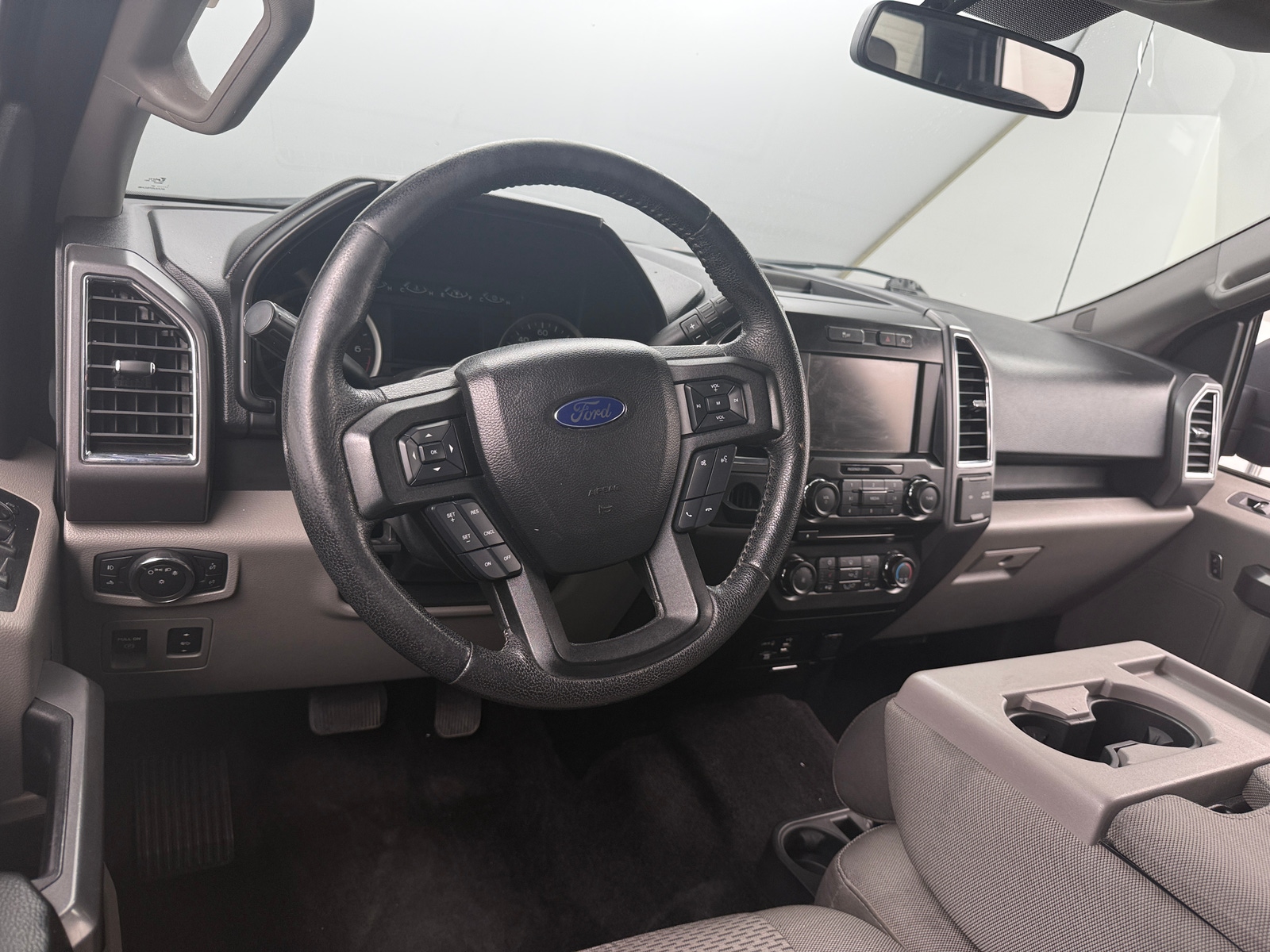 Thumbnail: 2015 Ford Econoline - 5