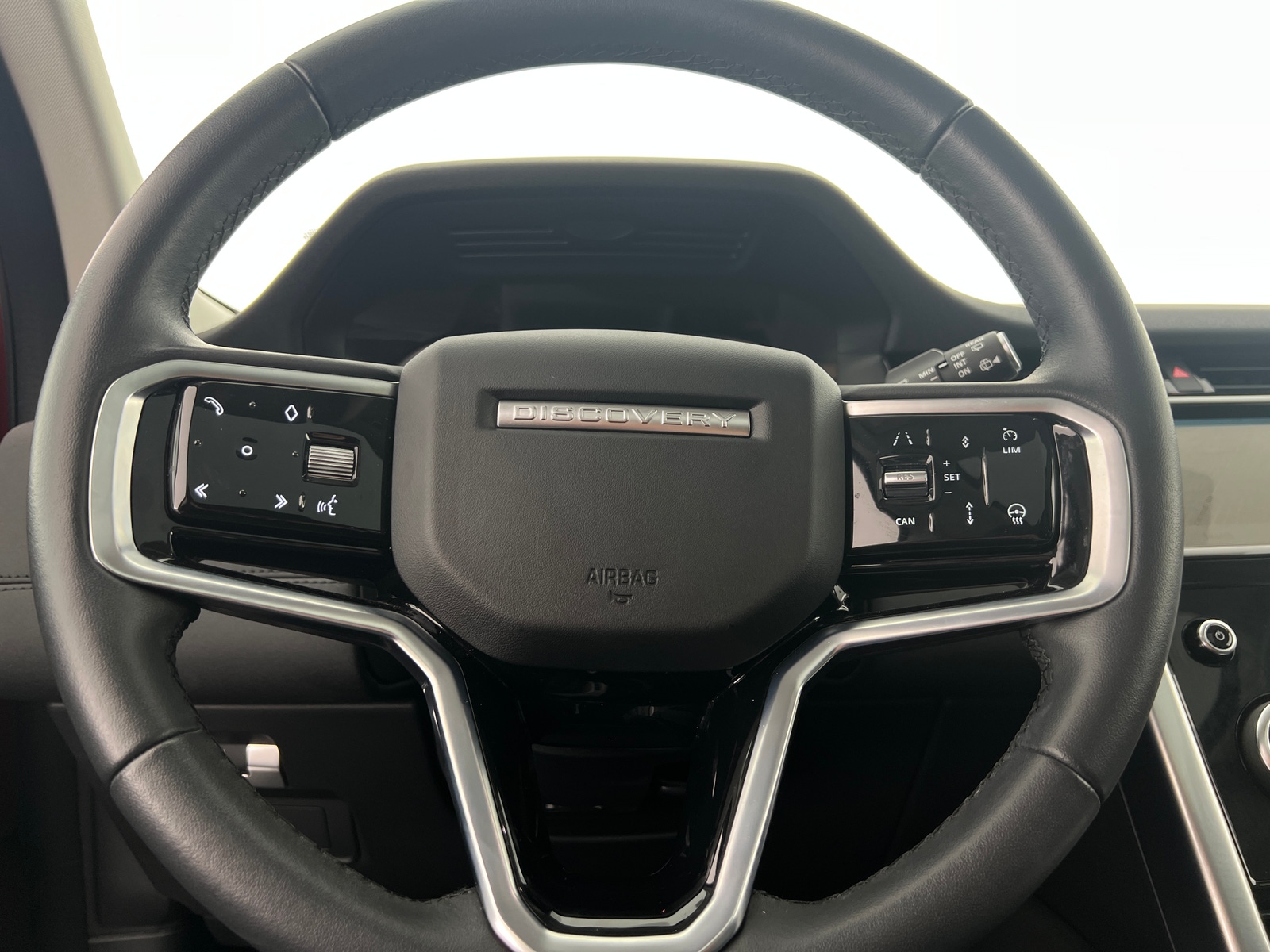 Thumbnail: 2023 Land Rover Discovery Sport - 4
