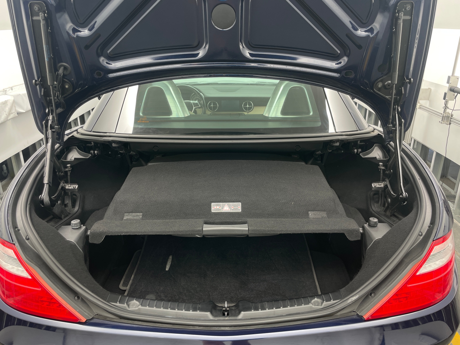 Thumbnail: 2015 Mercedes-Benz SLK - 6