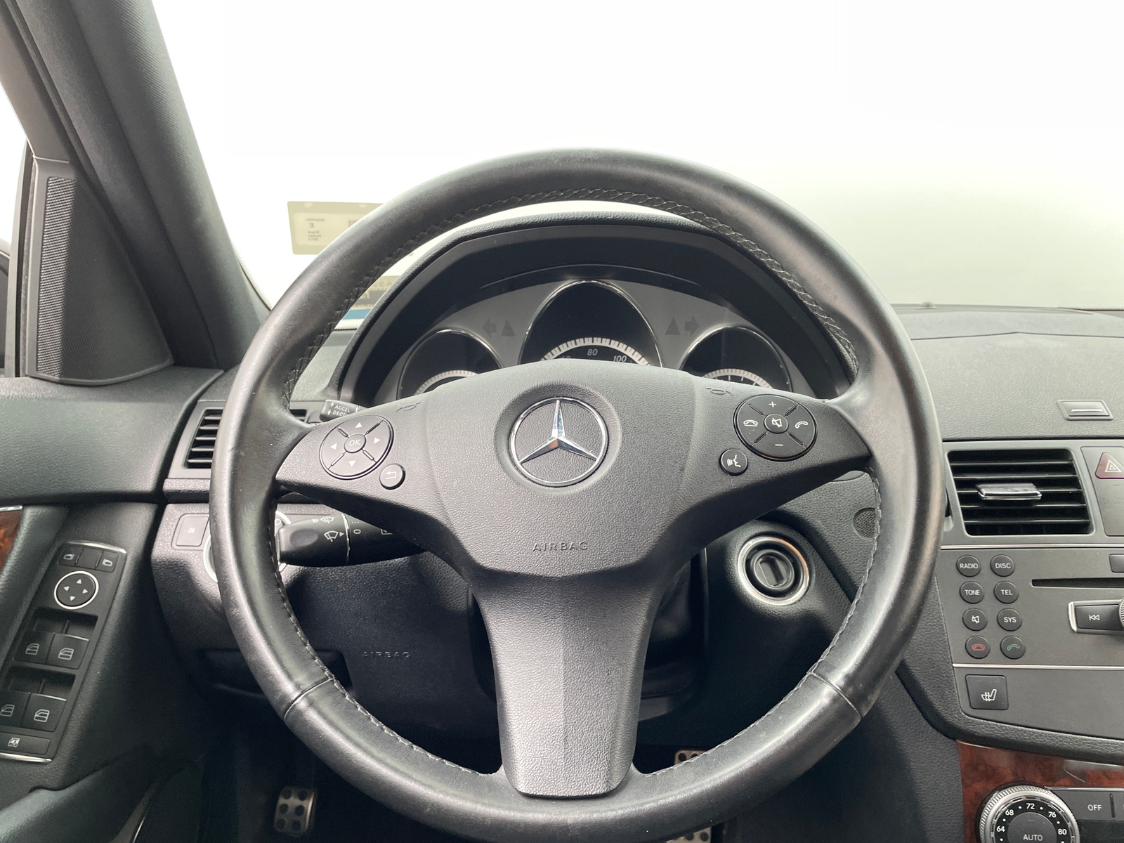 Thumbnail: 2011 Mercedes-Benz C-Class - 4