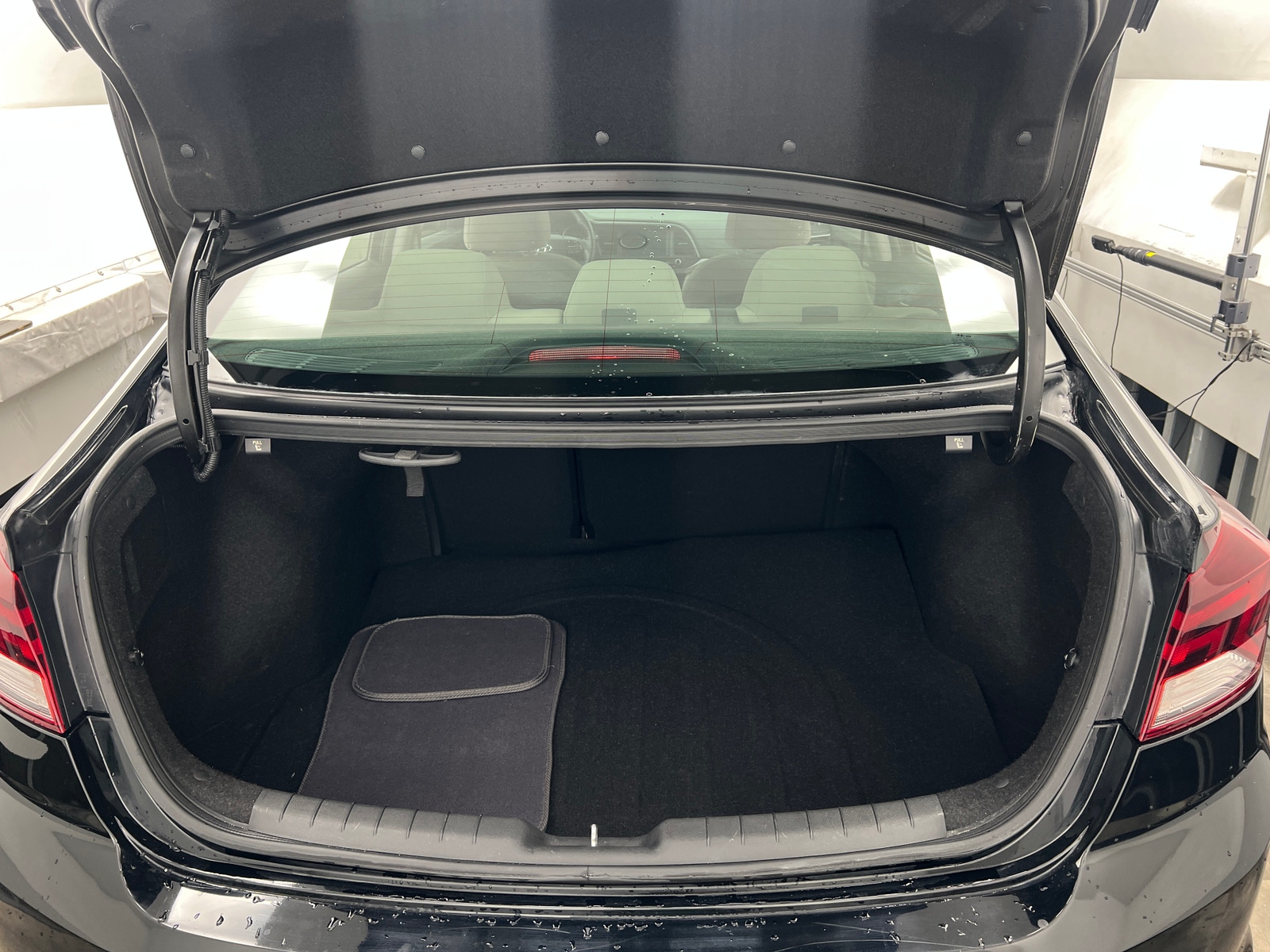 Thumbnail: 2020 Hyundai Elantra - 7
