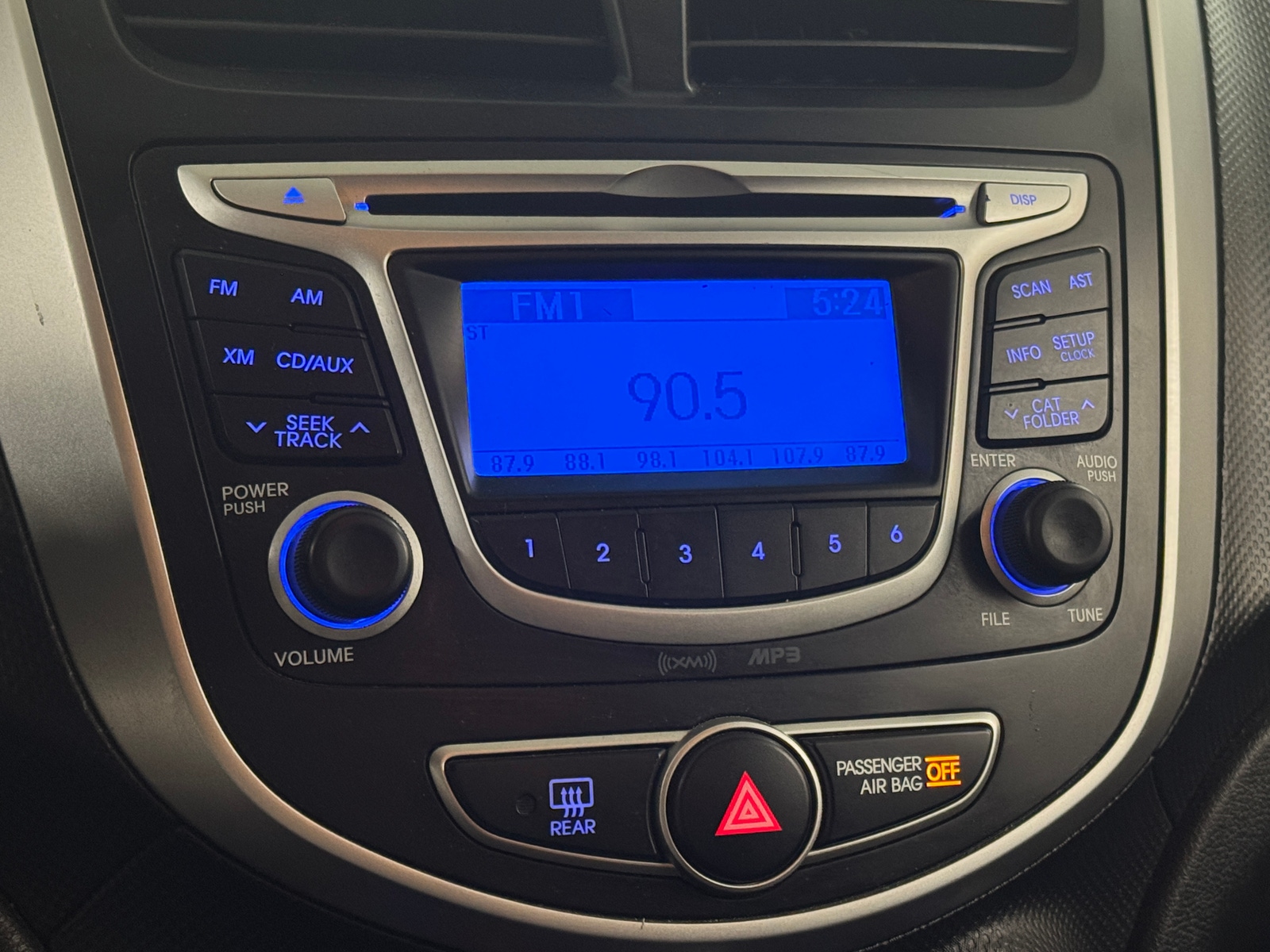Thumbnail: 2013 Hyundai Accent - 4