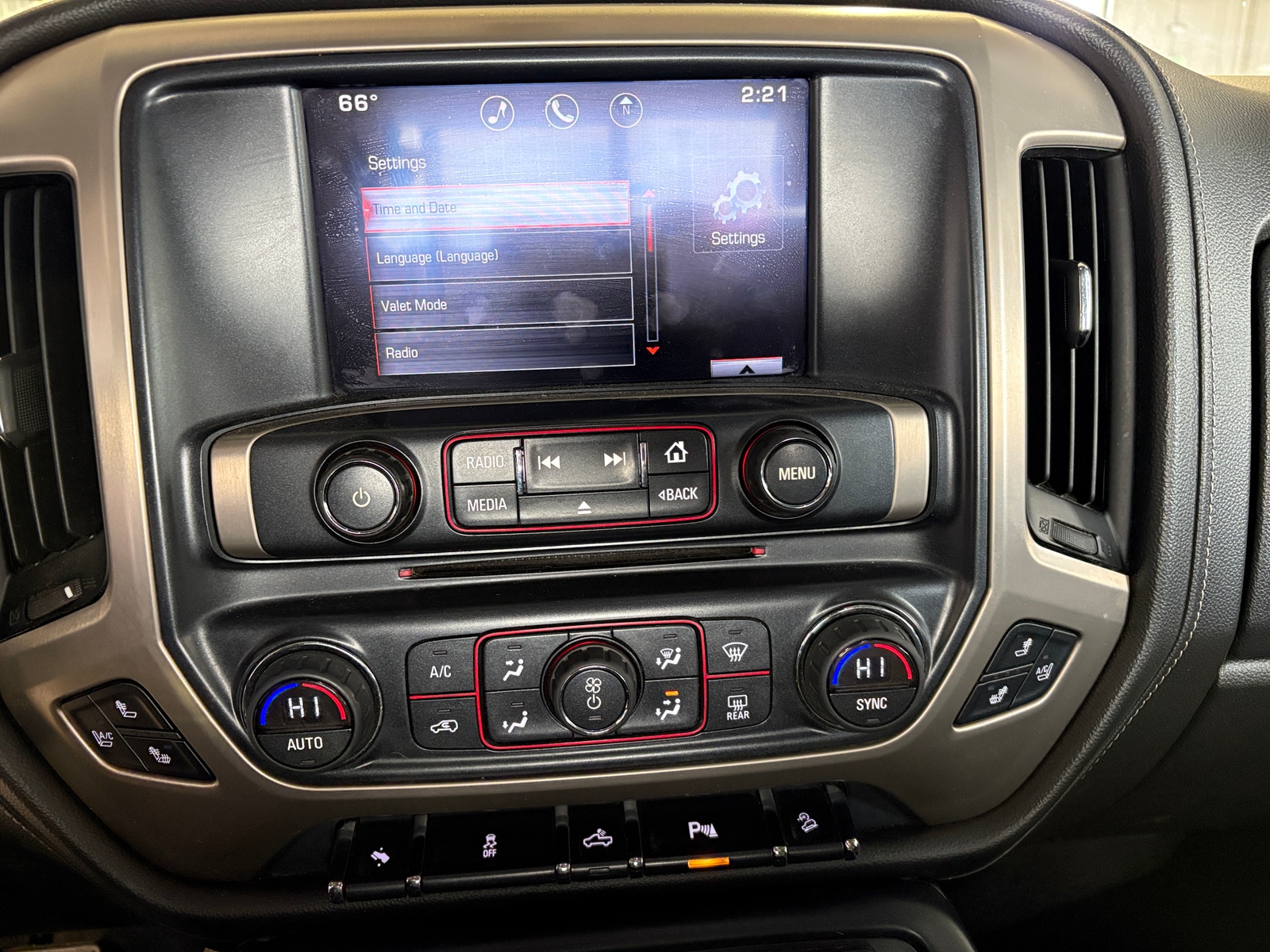 Thumbnail: 2015 GMC Sierra 1500 - 3
