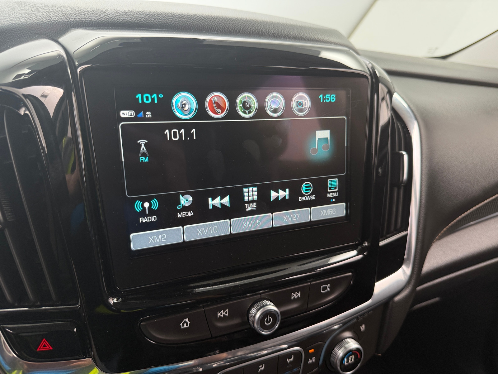 Thumbnail: 2018 Chevrolet Traverse - 3