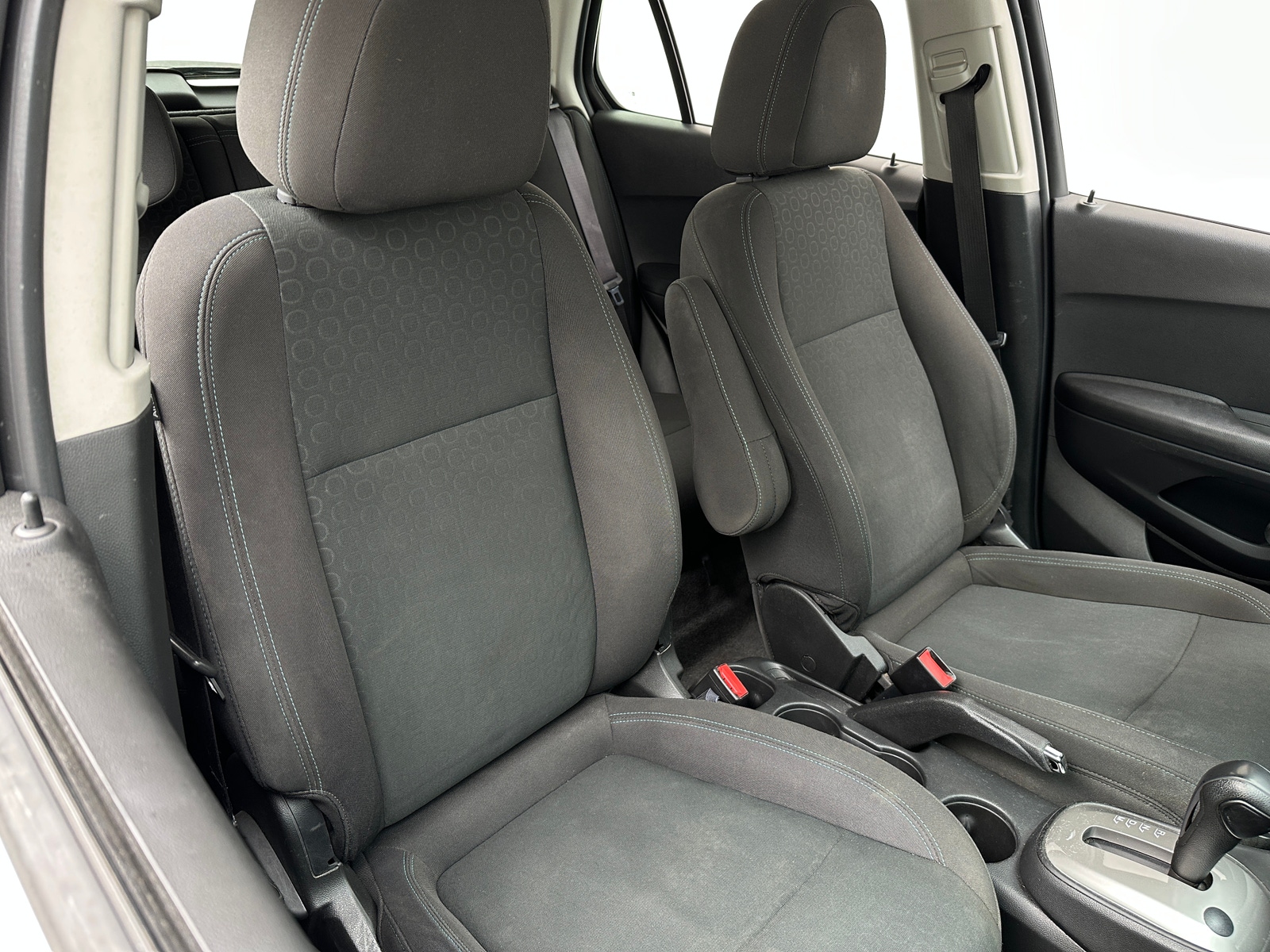 Thumbnail: 2016 Chevrolet Trax - 2