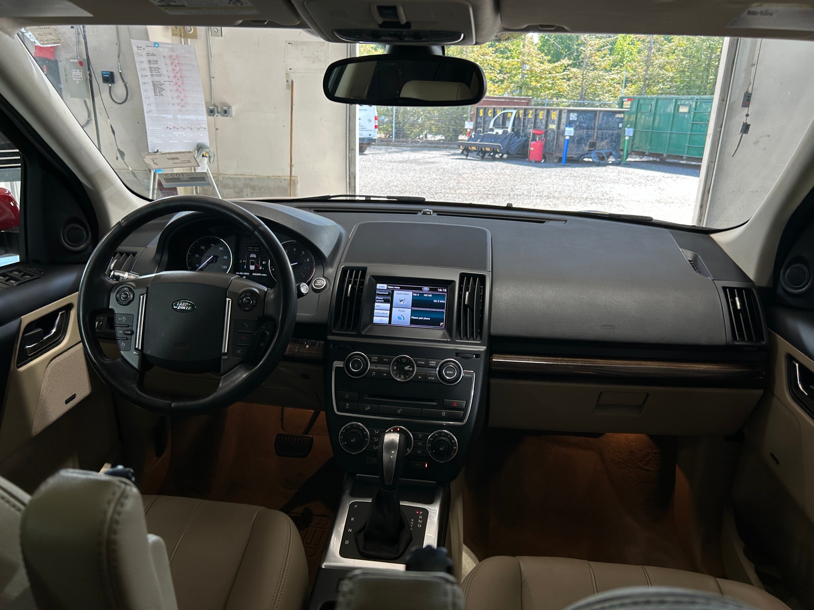 Thumbnail: 2013 Land Rover LR2 - 2