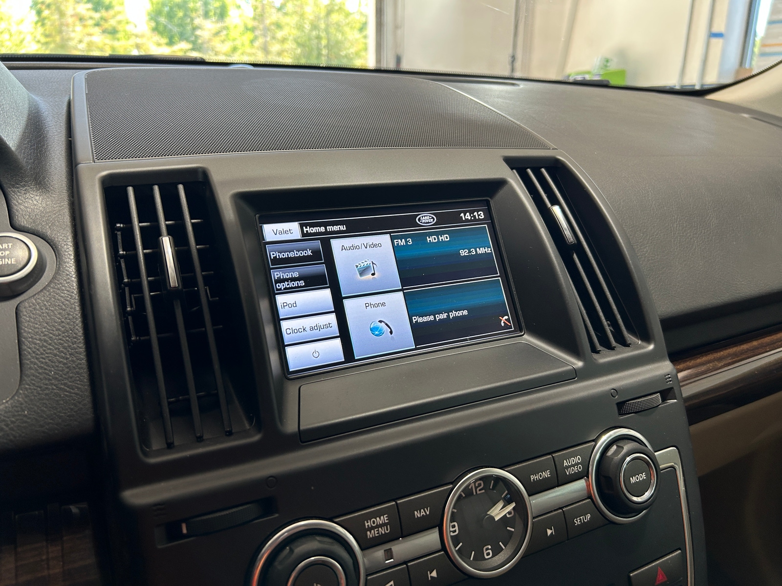 Thumbnail: 2013 Land Rover LR2 - 3
