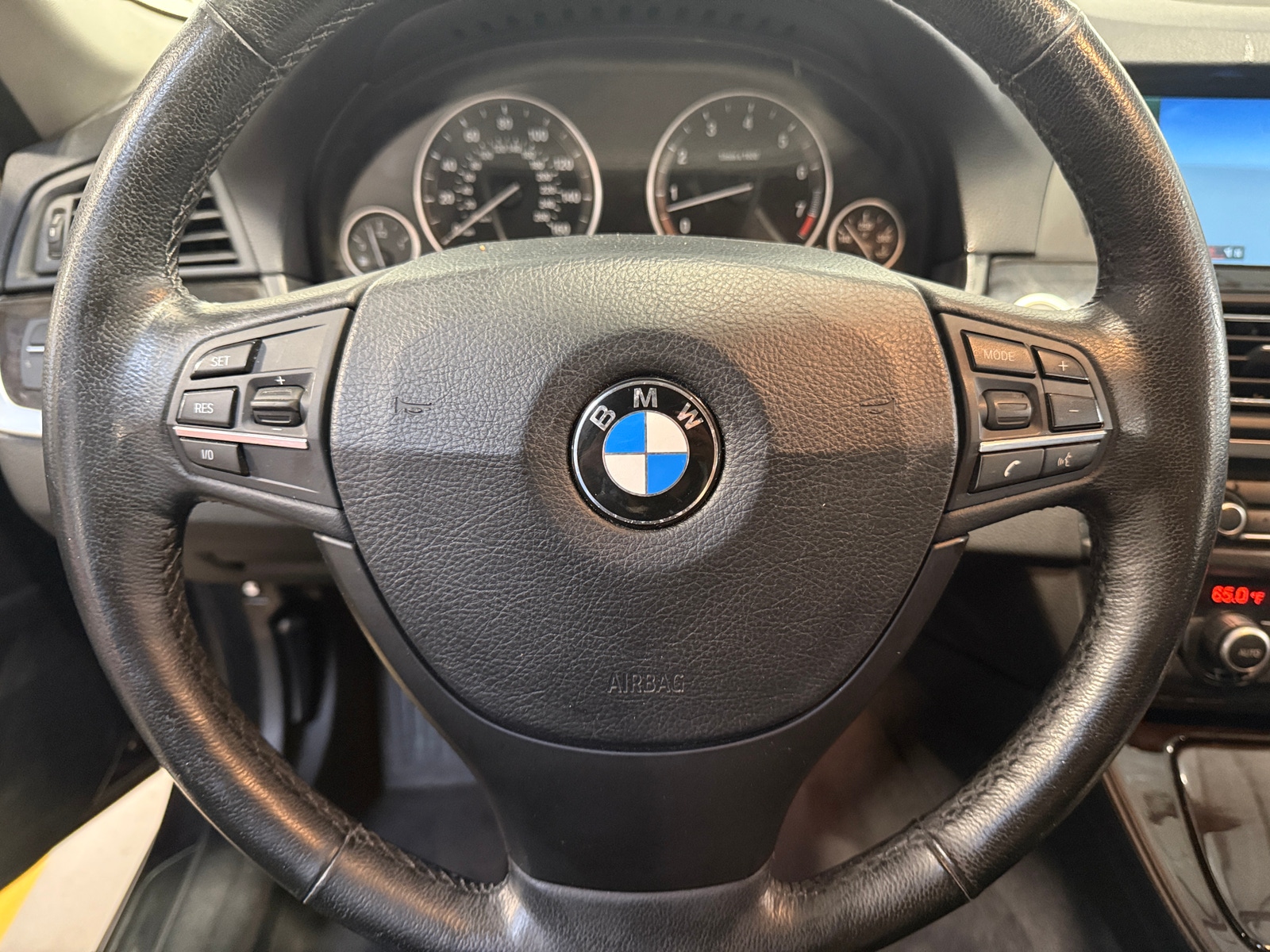 Thumbnail: 2011 BMW 5 Series - 4