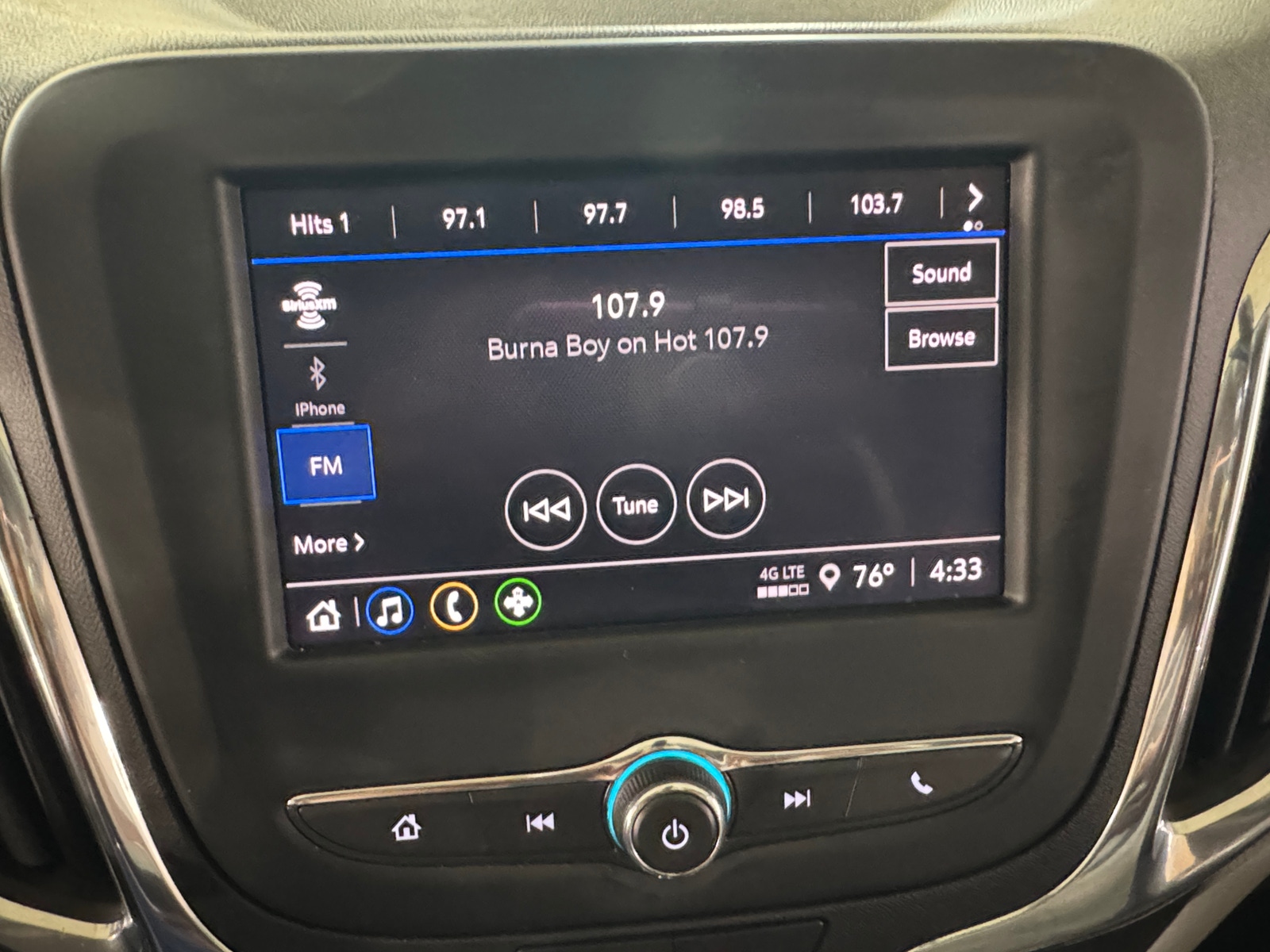 Thumbnail: 2023 Chevrolet Equinox - 4
