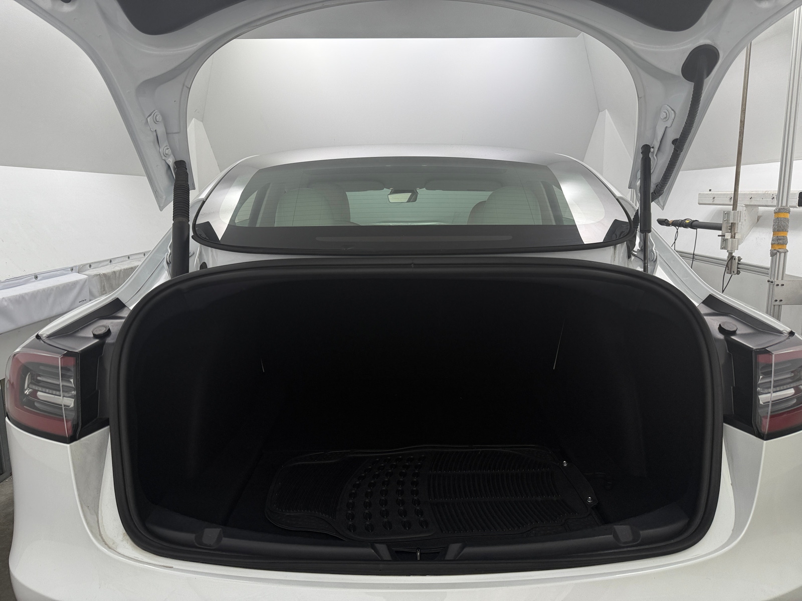 Thumbnail: 2023 Tesla Model 3 - 6
