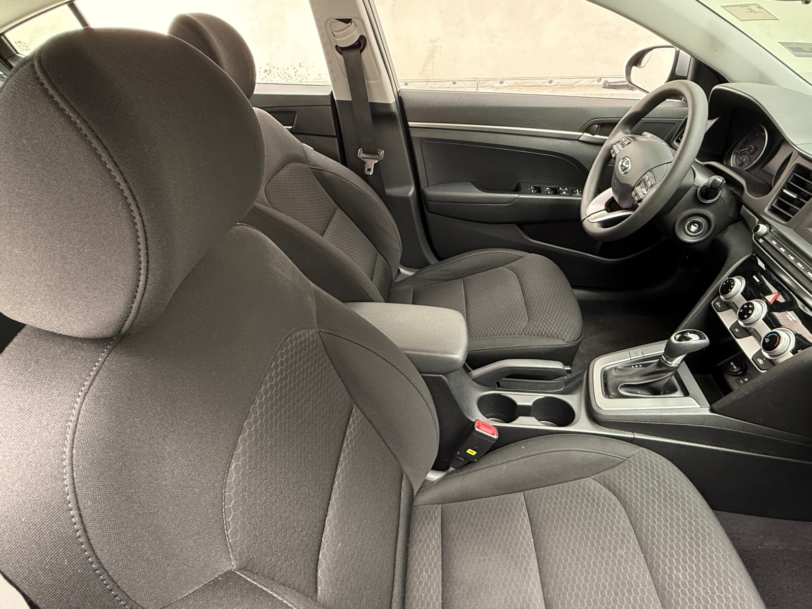 Thumbnail: 2019 Hyundai Elantra - 2