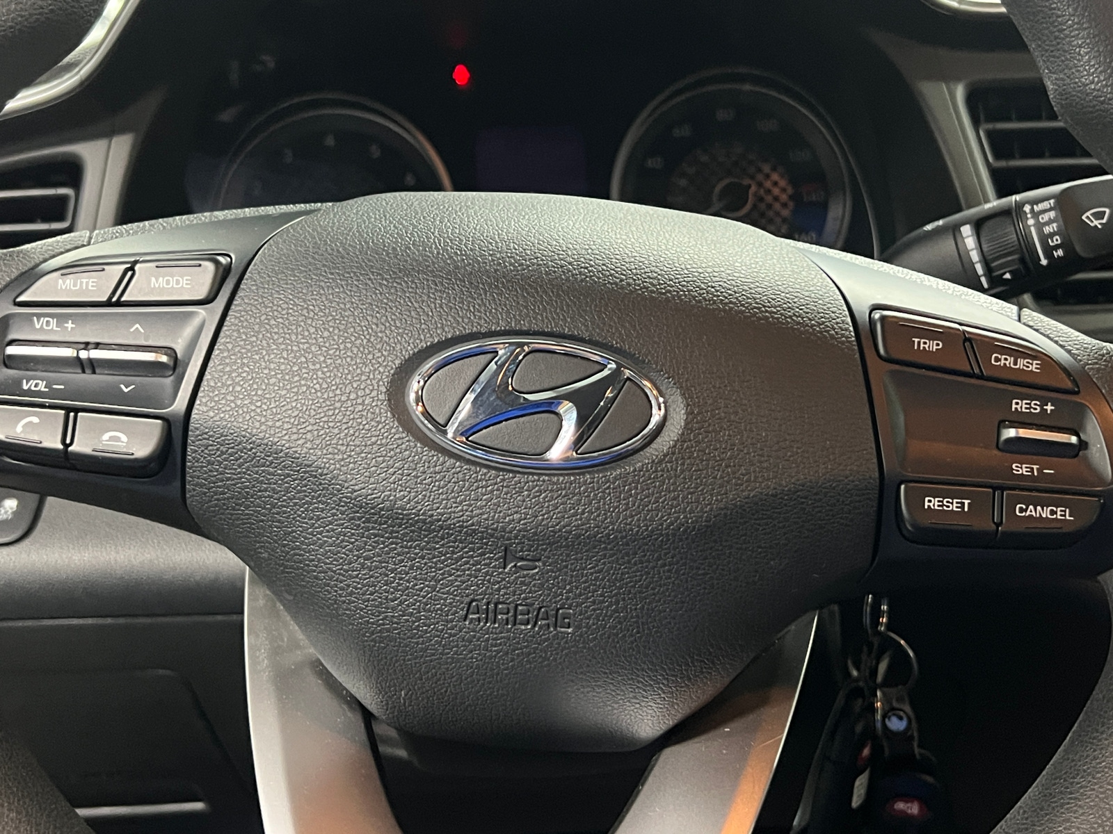 Thumbnail: 2019 Hyundai Elantra - 5