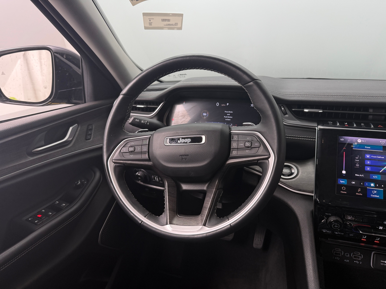 Thumbnail: 2022 Jeep Grand Cherokee L - 4